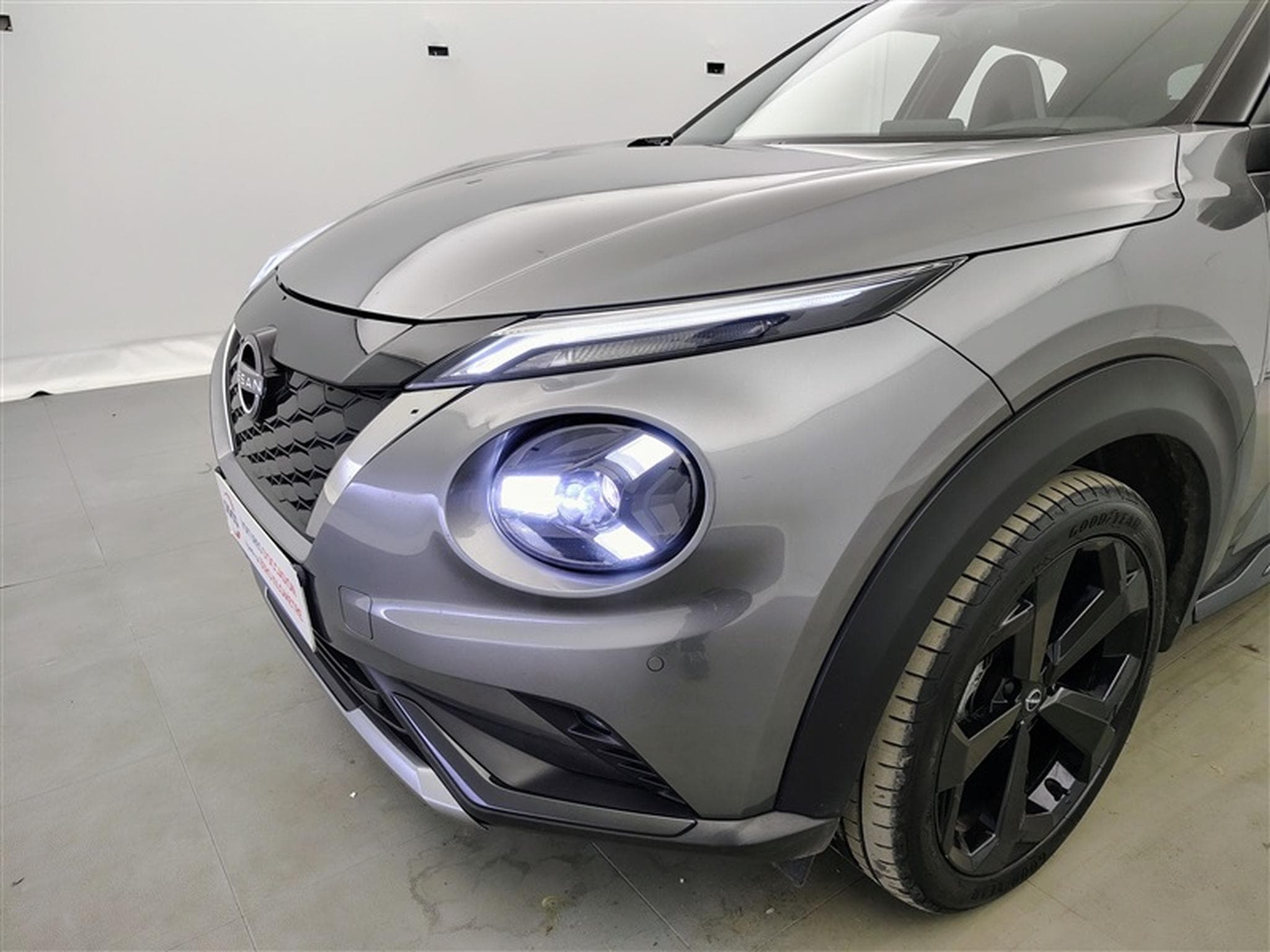 Nissan Juke 1.6 HEV  First Ed. Cuir/Navi/CarPlay/Sièges Ch./Caméra/... (2023) - Photo 15
