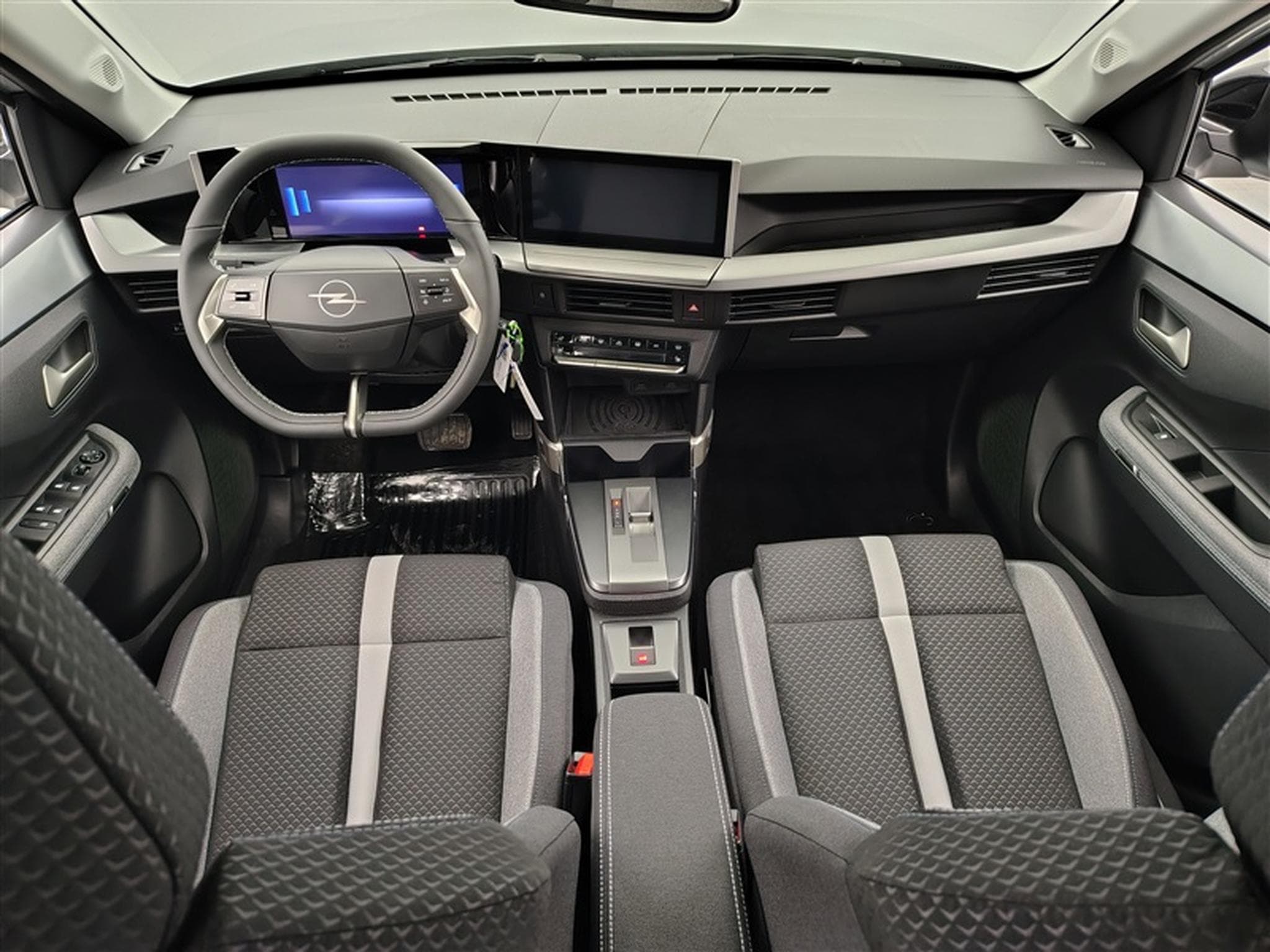 Opel Frontera 1.2 Turbo 145cv AT8 GS 7pl. NAVI / FULL LED / CAMERA / JA 17 (2026) - Photo 8