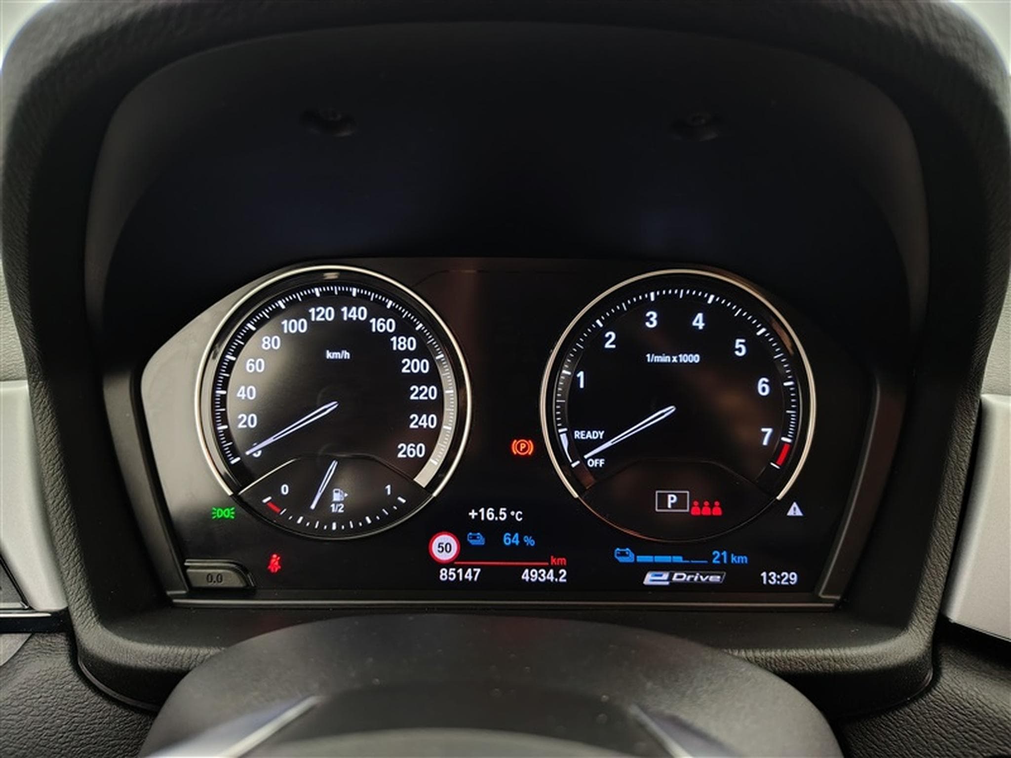 BMW X2 PHEV 1.5iA xDrive25e NAVI / FULL LED / PDC AV-AR (2022) - Photo 10