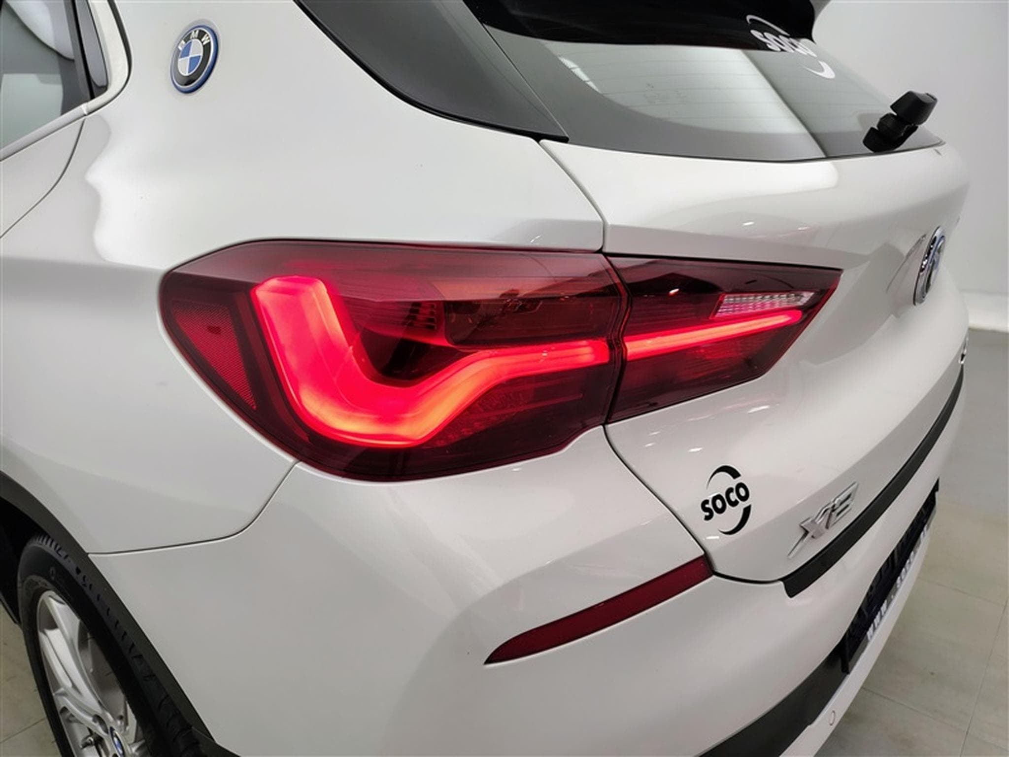 BMW X2 PHEV 1.5iA xDrive25e NAVI / FULL LED / PDC AV-AR (2022) - Photo 16