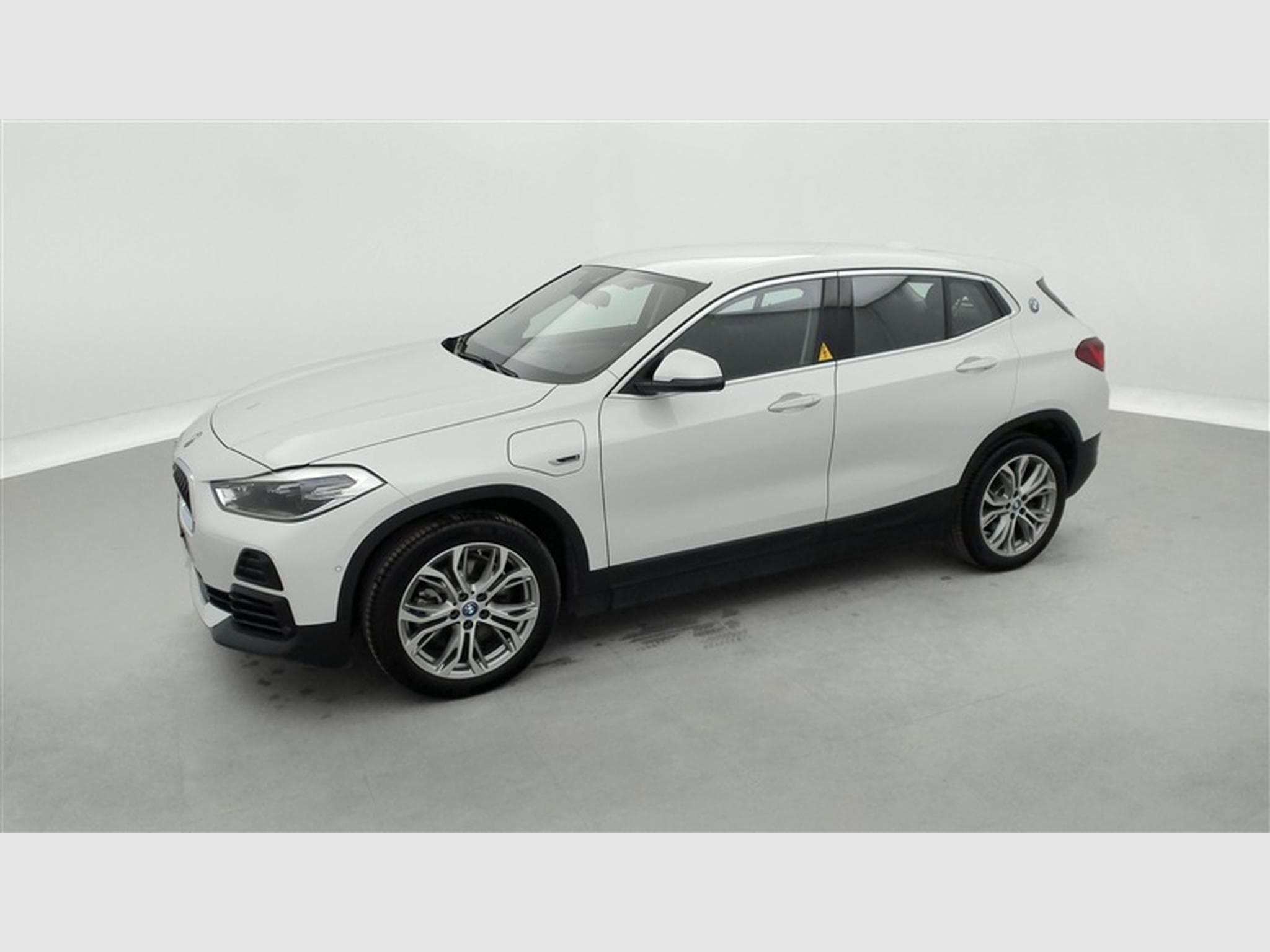 BMW X2 PHEV 1.5iA xDrive25e NAVI / FULL LED / PDC AV-AR (2022) - Photo 21