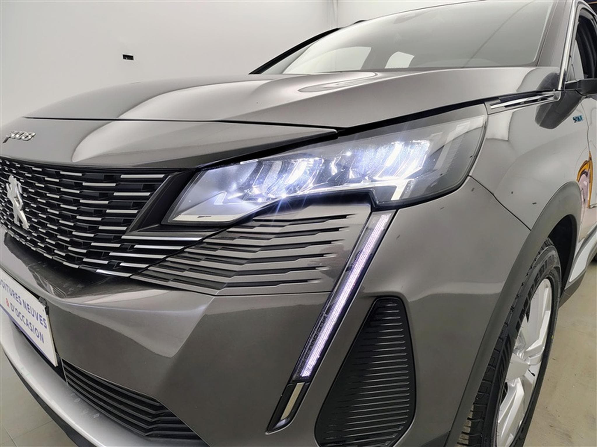 Peugeot 3008 1.2 PureTech 130Cv EAT8 Style NAVI / CARPLAY / CAMERA (2022) - Photo 15