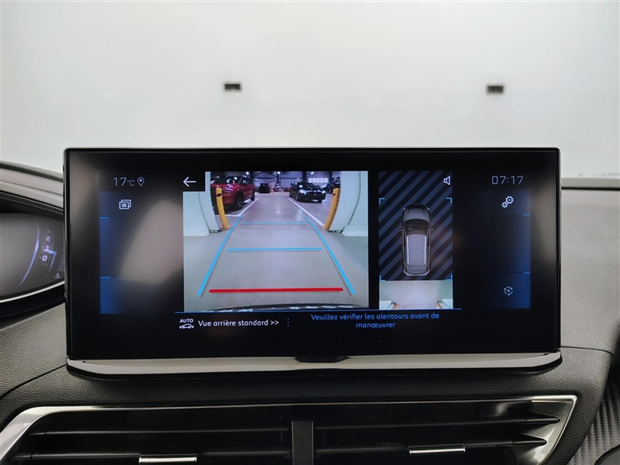 Peugeot 3008 1.2 PureTech 130Cv EAT8 Style NAVI / CARPLAY / CAMERA (2022) - Photo 18