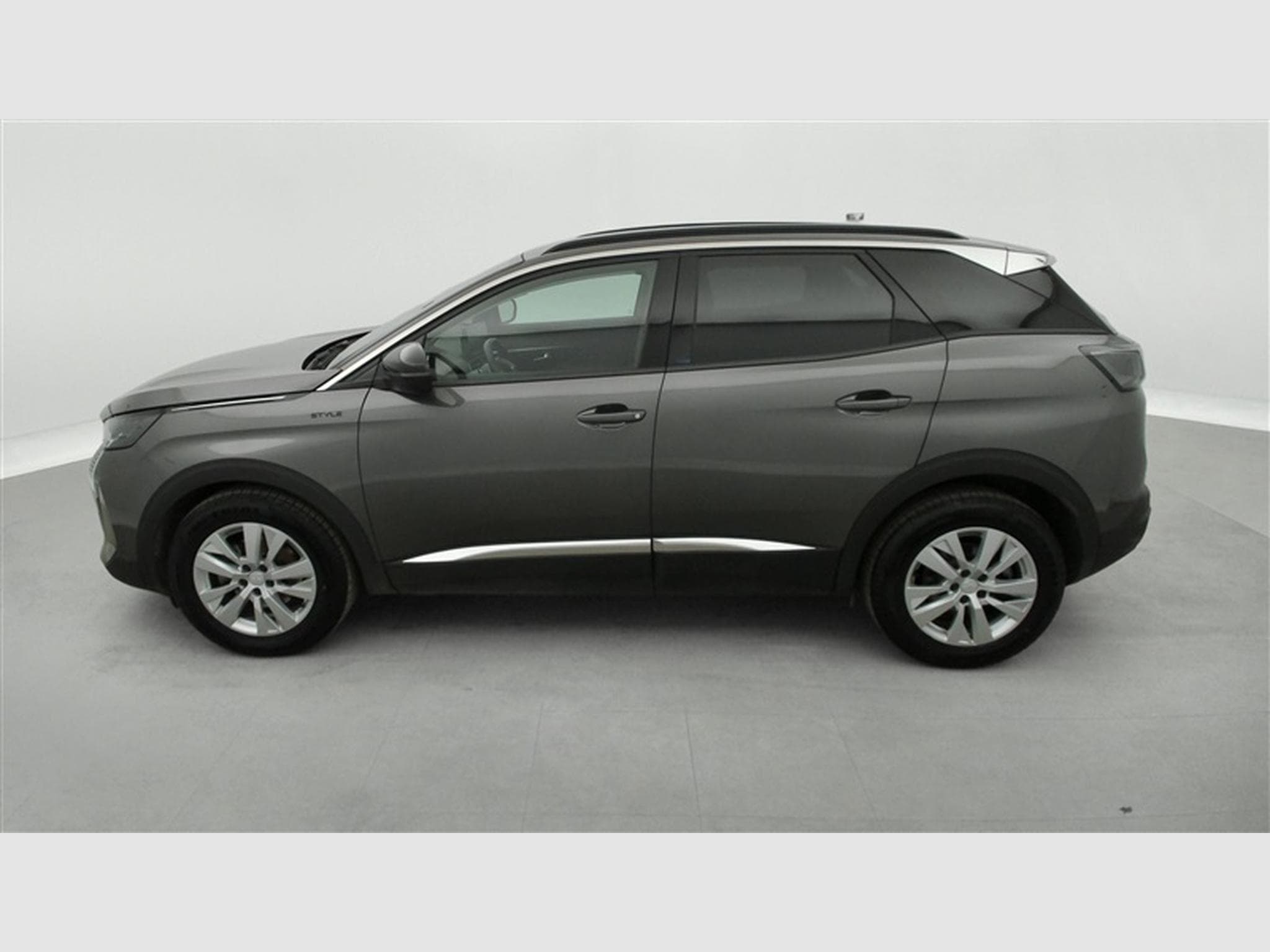 Peugeot 3008 1.2 PureTech 130Cv EAT8 Style NAVI / CARPLAY / CAMERA (2022) - Photo 3
