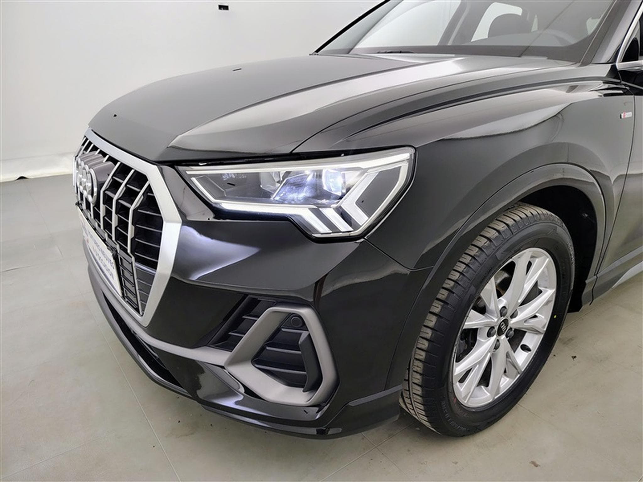 Audi Q3 35 TFSI S line (2024) - Photo 15