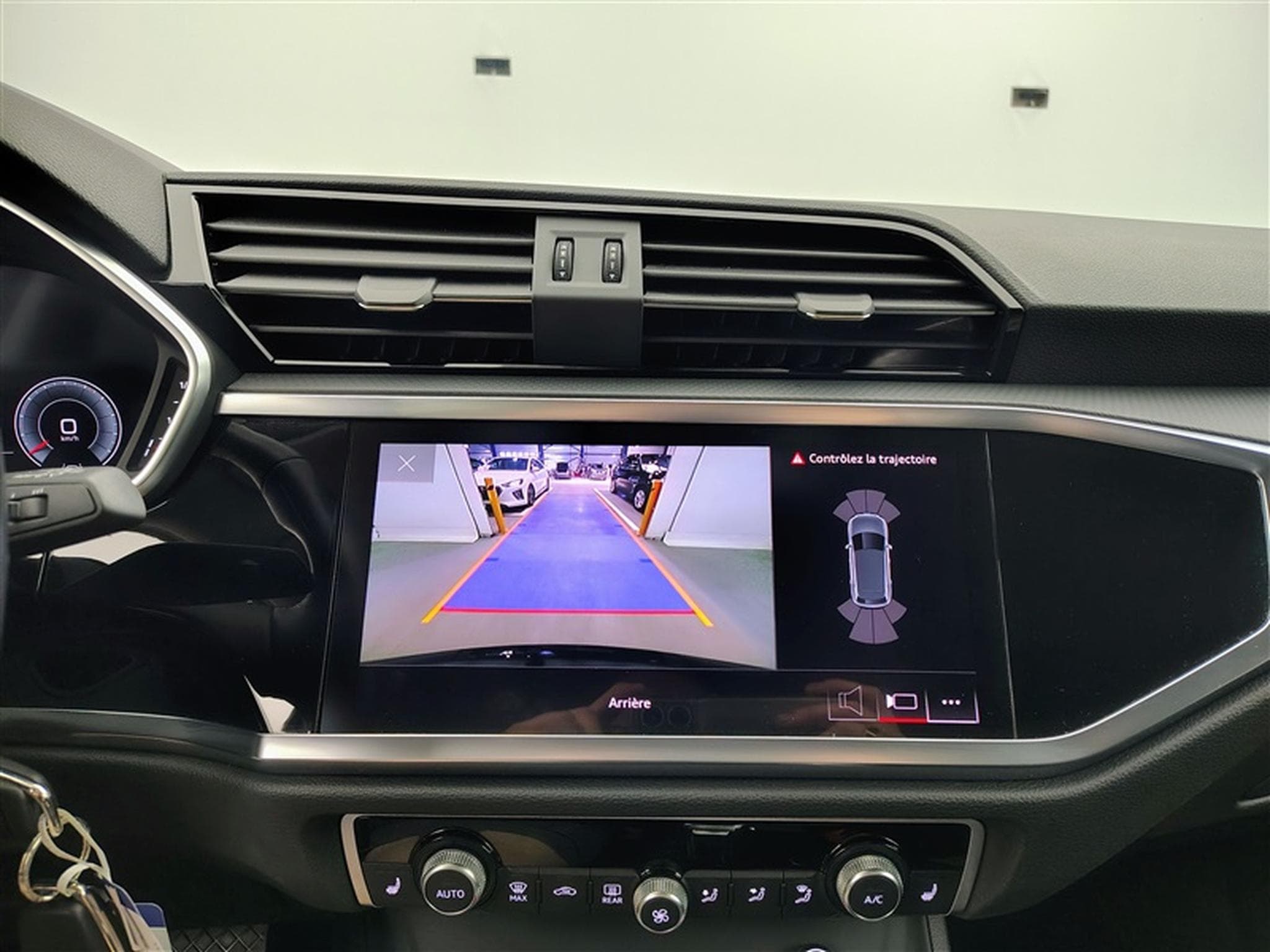 Audi Q3 35 TFSI S line (2024) - Photo 18