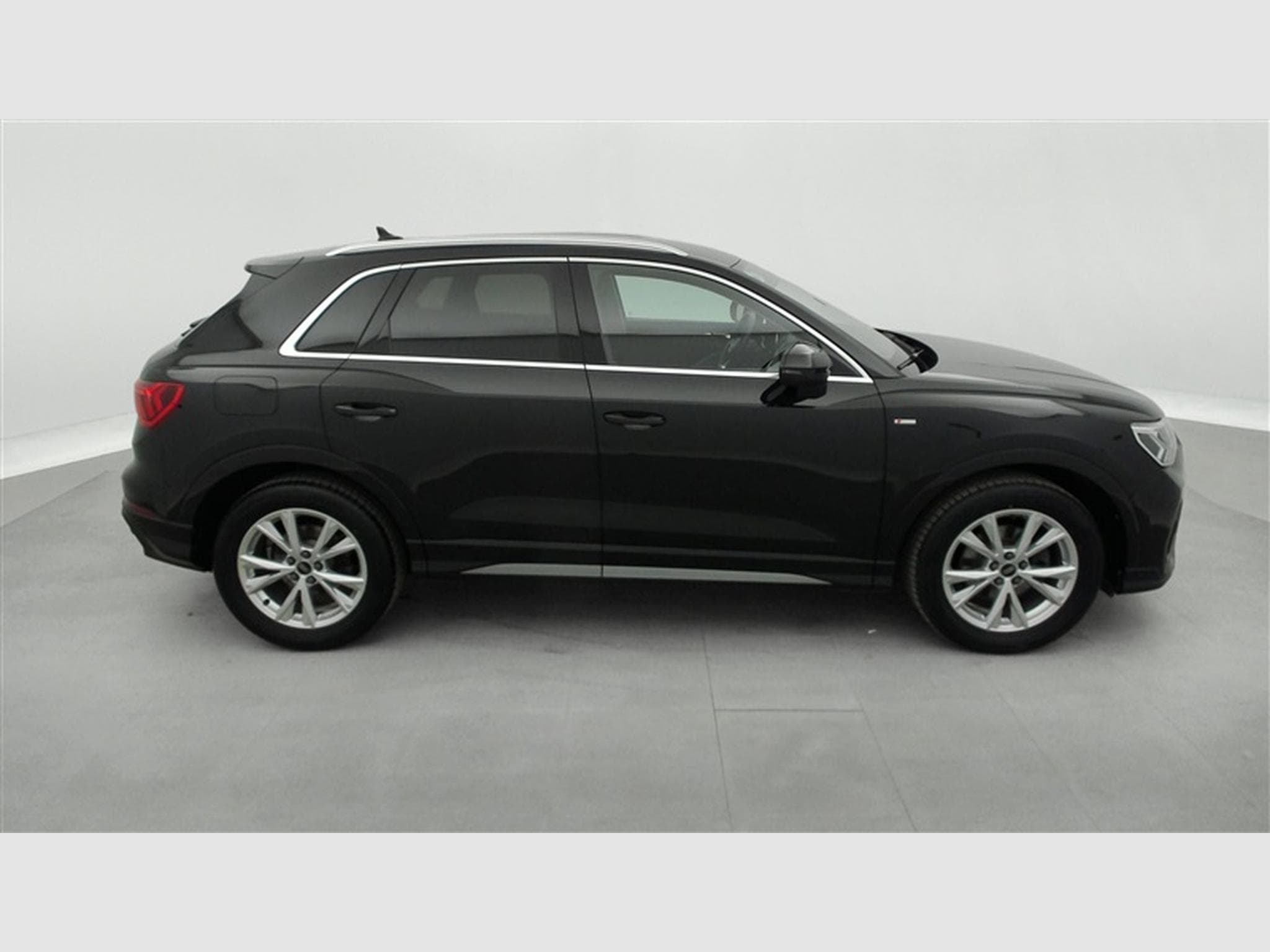 Audi Q3 35 TFSI S line (2024) - Photo 25