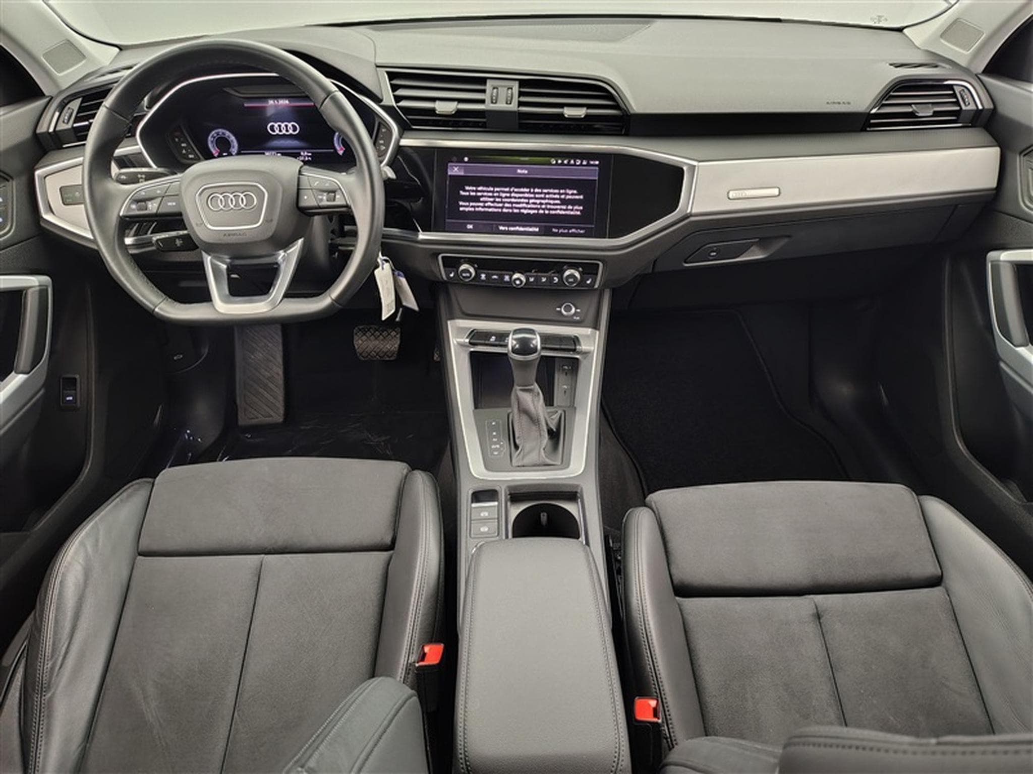 Audi Q3 35 TFSI S line (2024) - Photo 8