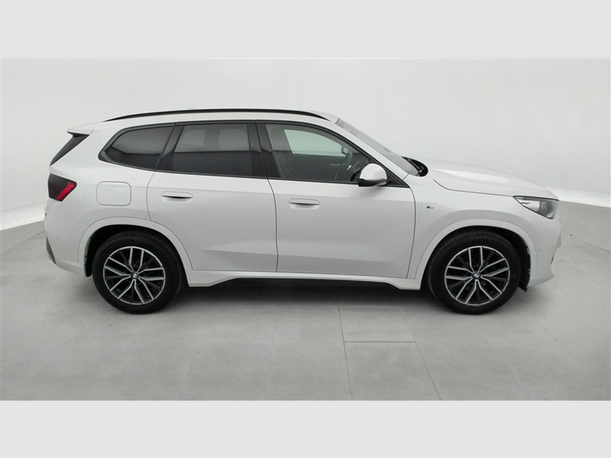 BMW X1 2.0 dA PACK M **AUTO/NAVI/FULL LED/CAMERA** (2023) - Photo 25