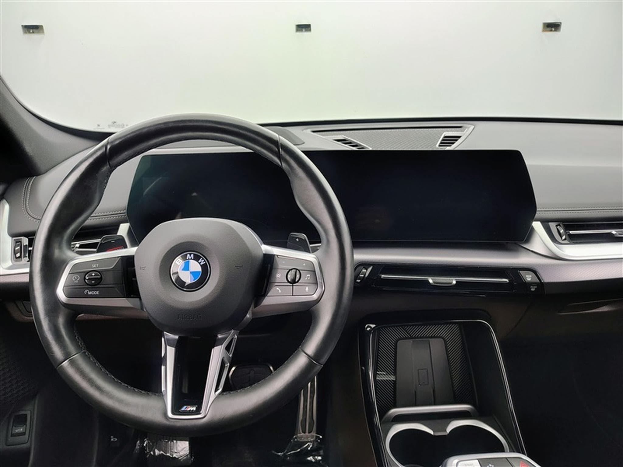 BMW X1 2.0 dA PACK M **AUTO/NAVI/FULL LED/CAMERA** (2023) - Photo 9