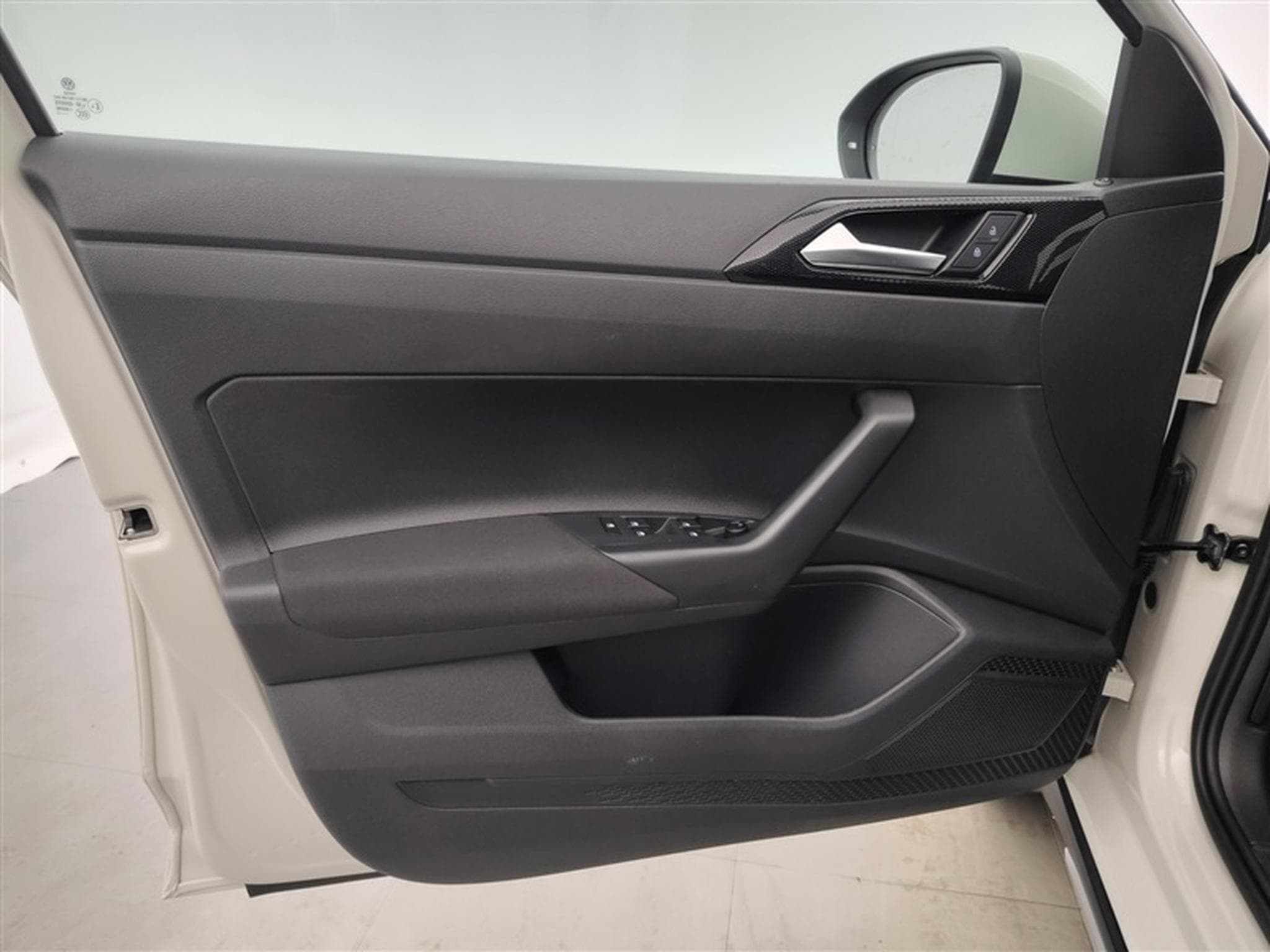 VW Taigo 1.0 TSI Life Carplay / Led (2023) - Photo 18