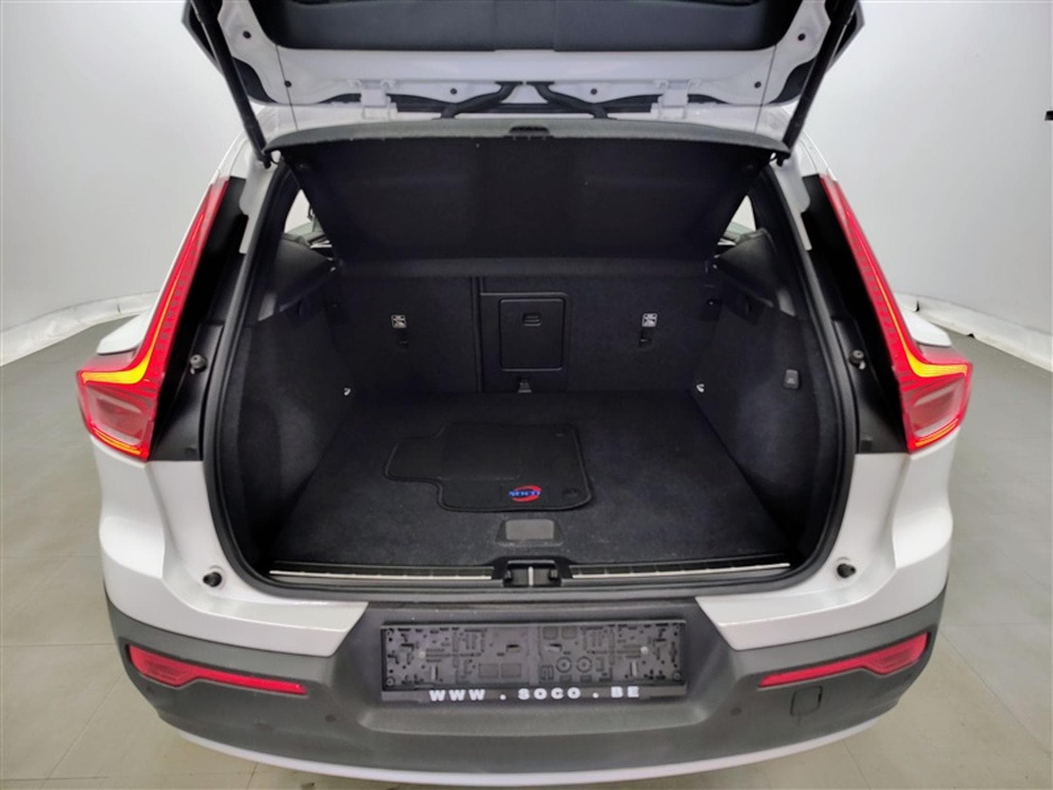 Volvo XC40 1.5 T3 Inscription Geartronic CUIR/NAVI/TO PANO/FULL LED (2022) - Photo 14