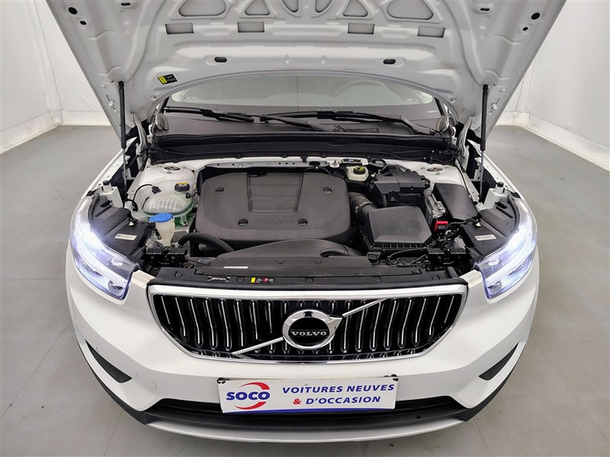 Volvo XC40 1.5 T3 Inscription Geartronic CUIR/NAVI/TO PANO/FULL LED (2022) - Photo 21