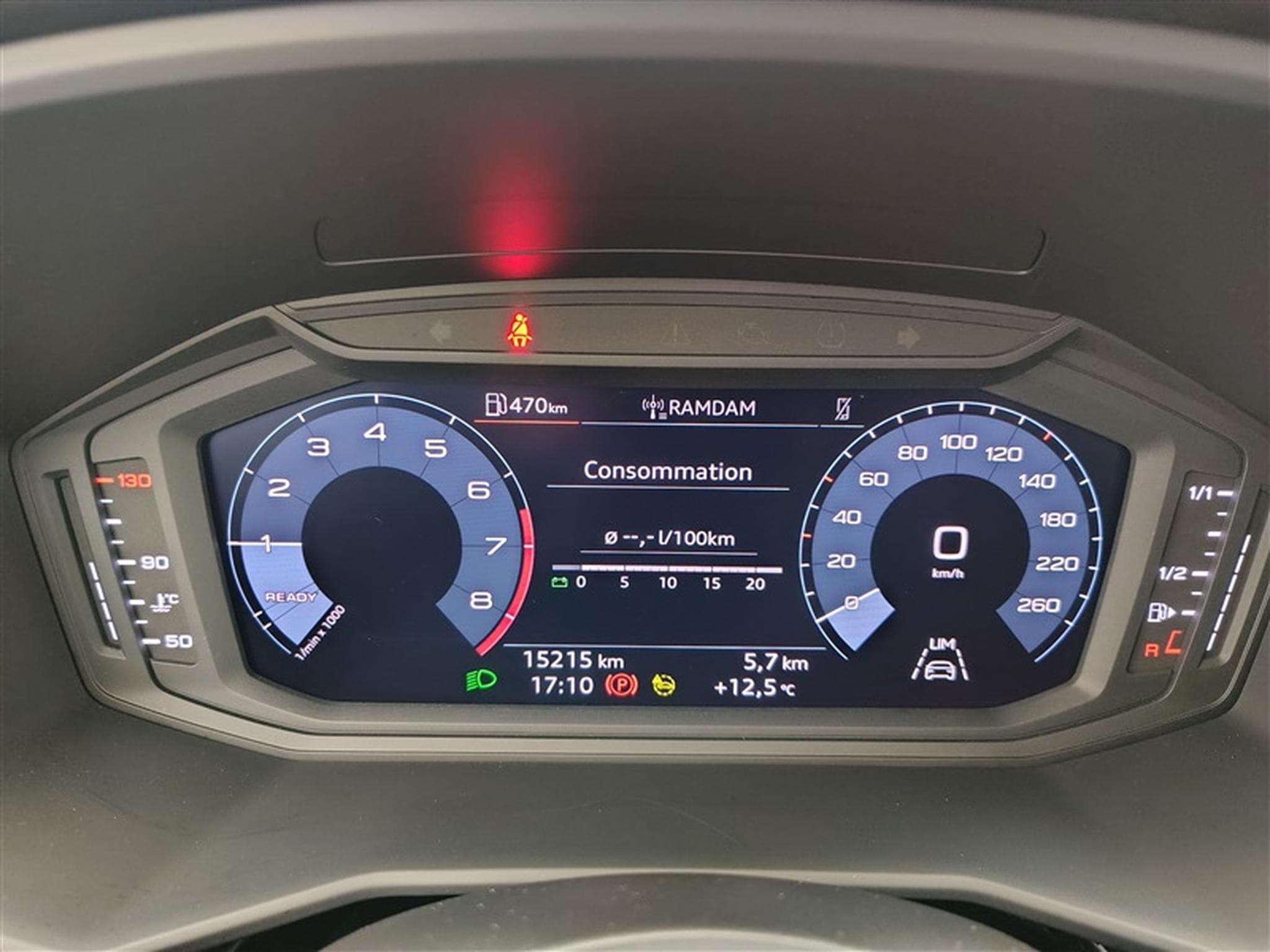 Audi A1 25 TFSI Advanced (2023) - Photo 10