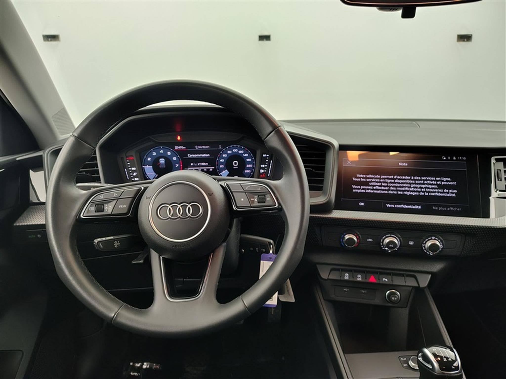 Audi A1 25 TFSI Advanced (2023) - Photo 9