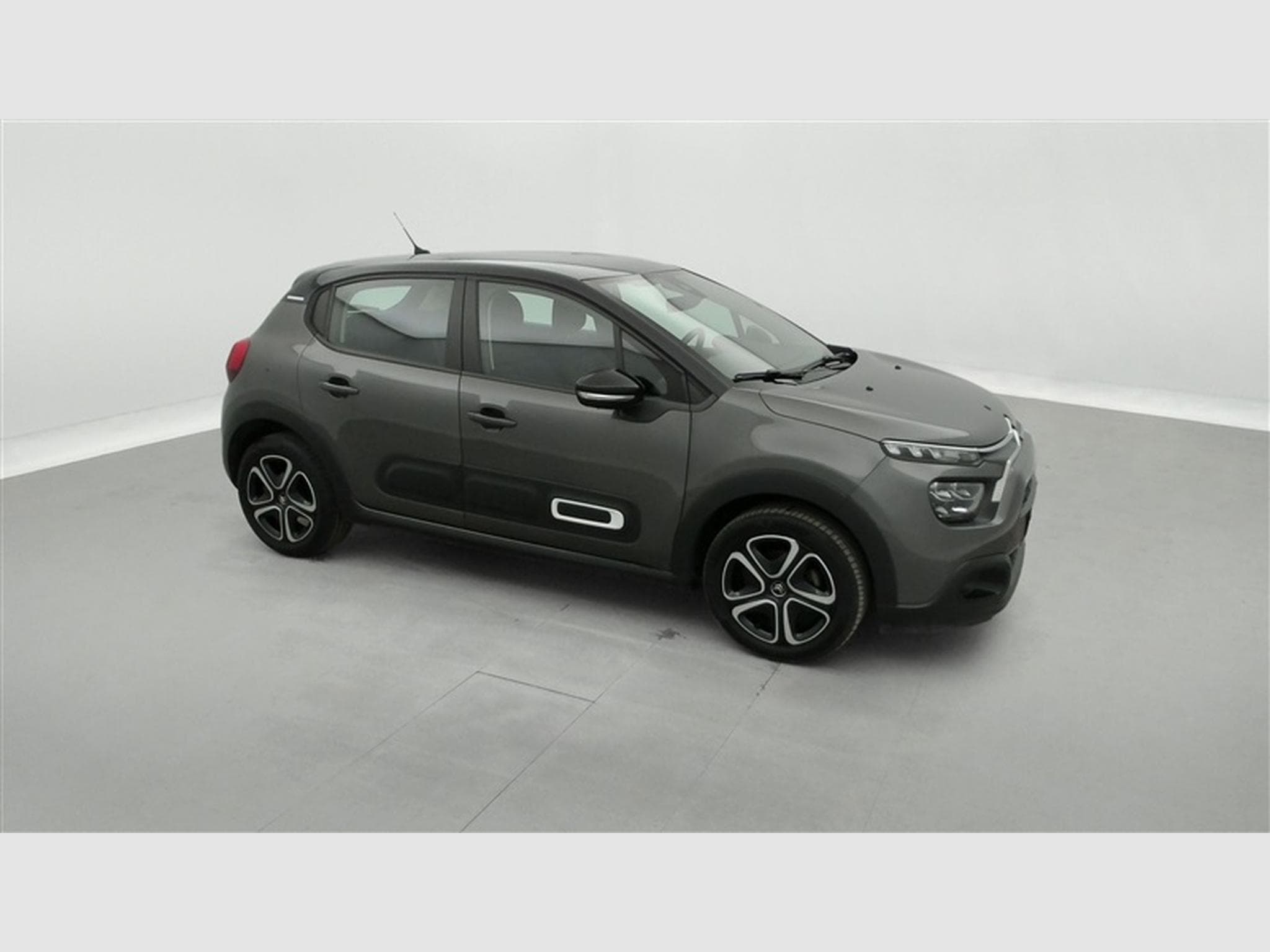 Citroen C3 1.2i PureTech 82Cv Shine NAVI / CARPLAY / CAMERA (2022) - Photo 23