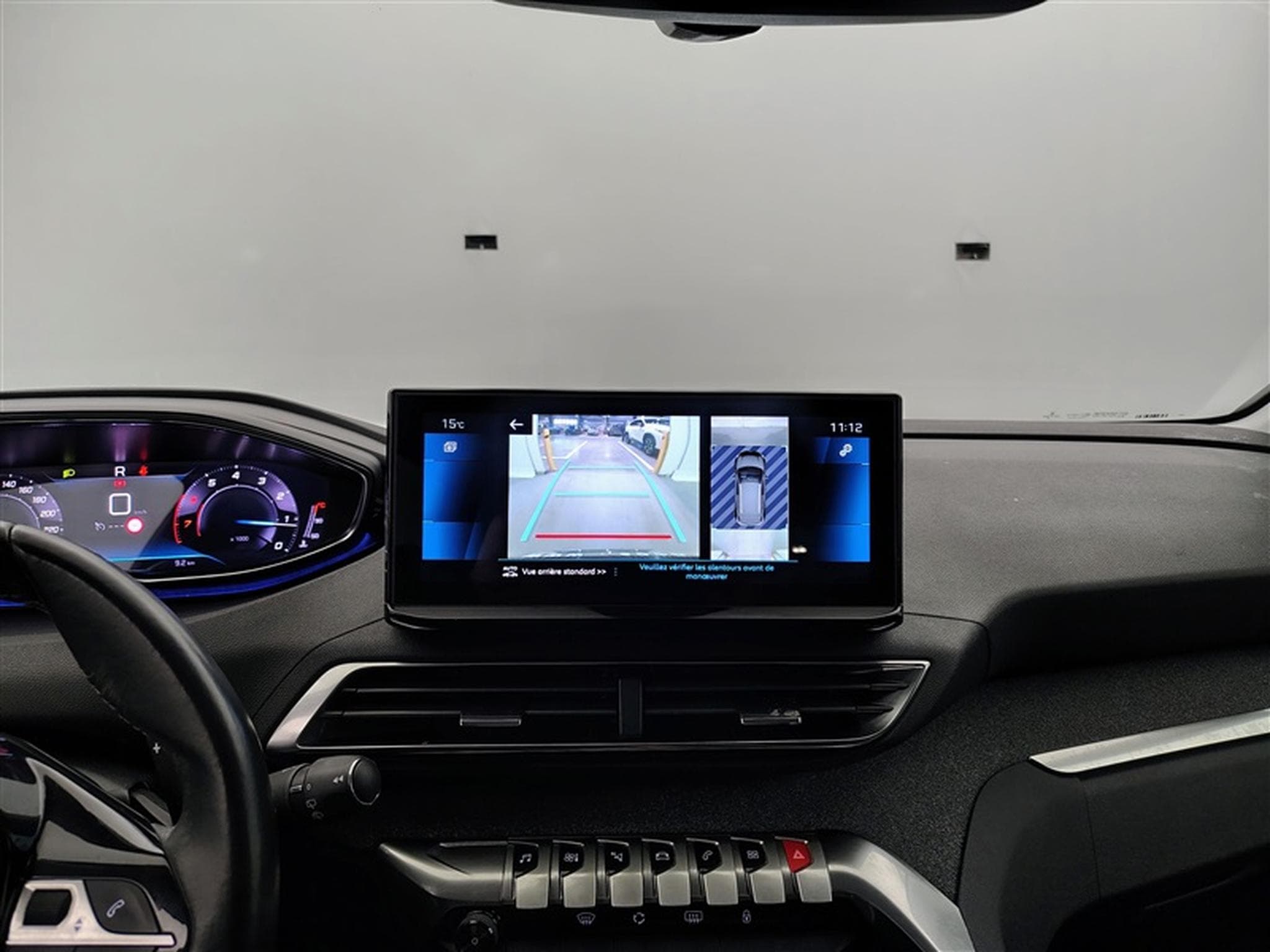Peugeot 3008 1.2 PureTech Allure (2022) - Photo 18