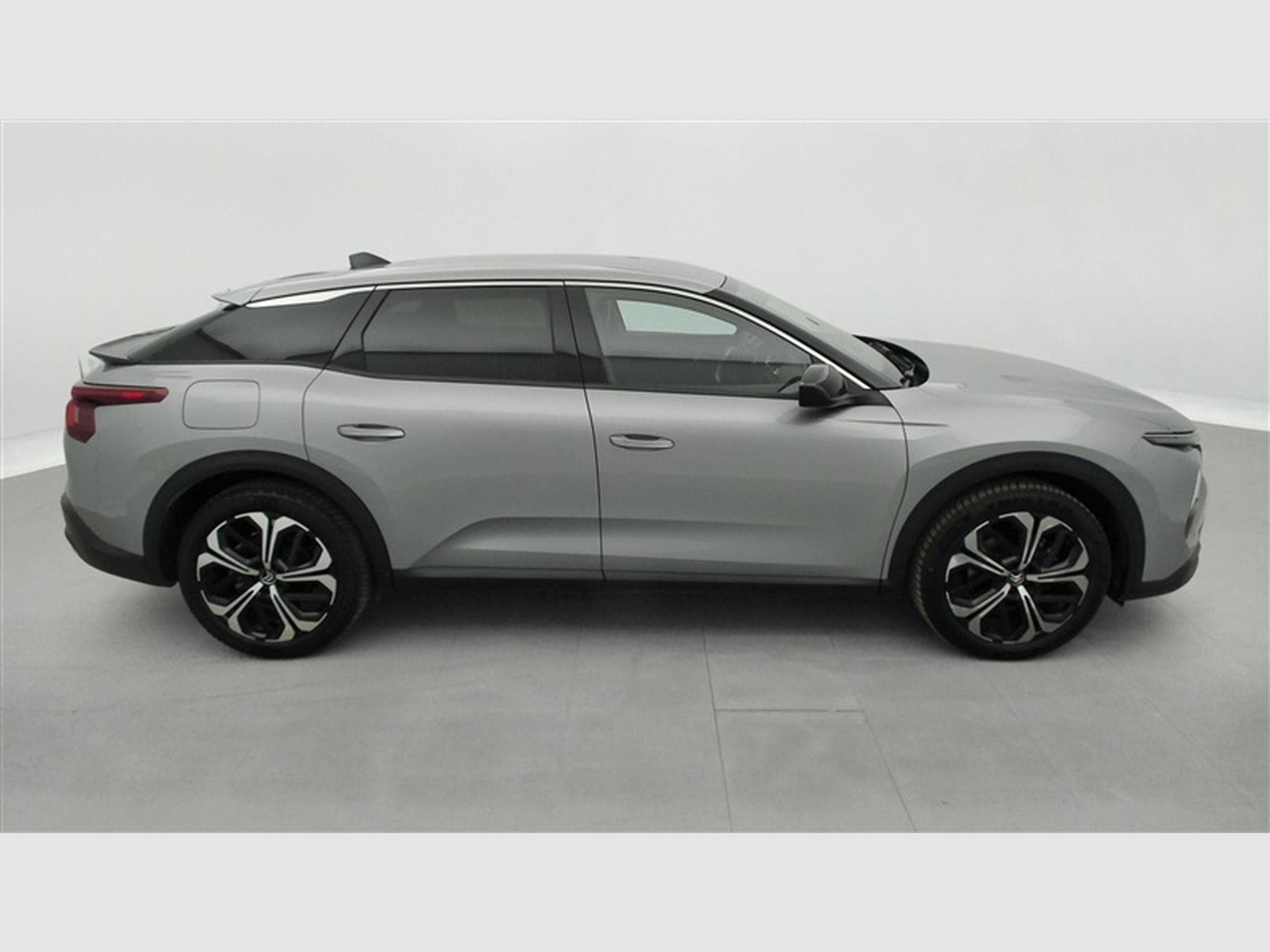 Citroen C5 X 1.2 PureTech 130Cv EAT8 Plus NAVI / CARPLAY / CAMERA (2024) - Photo 24