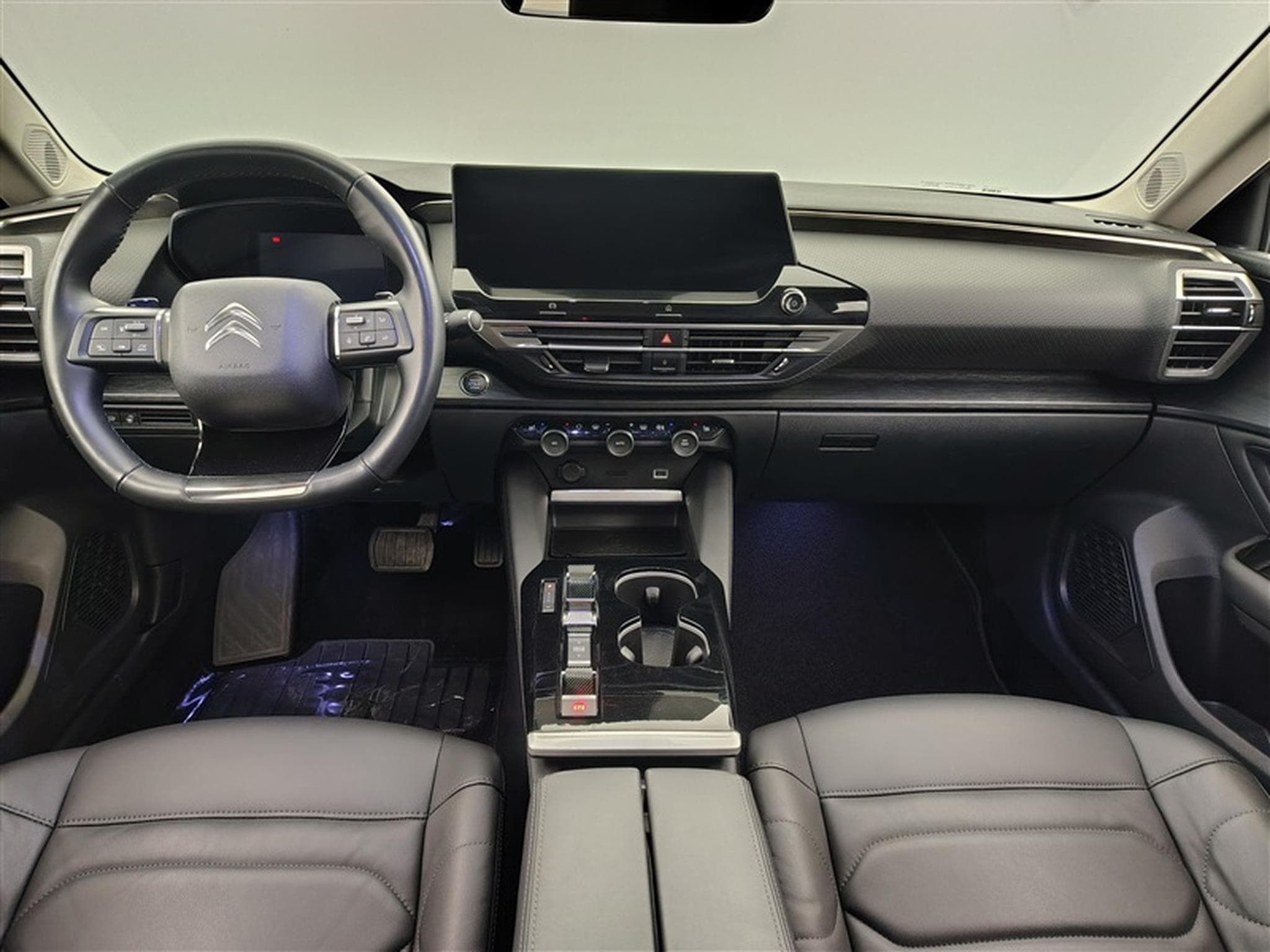 Citroen C5 X 1.2 PureTech 130Cv EAT8 Plus NAVI / CARPLAY / CAMERA (2024) - Photo 8