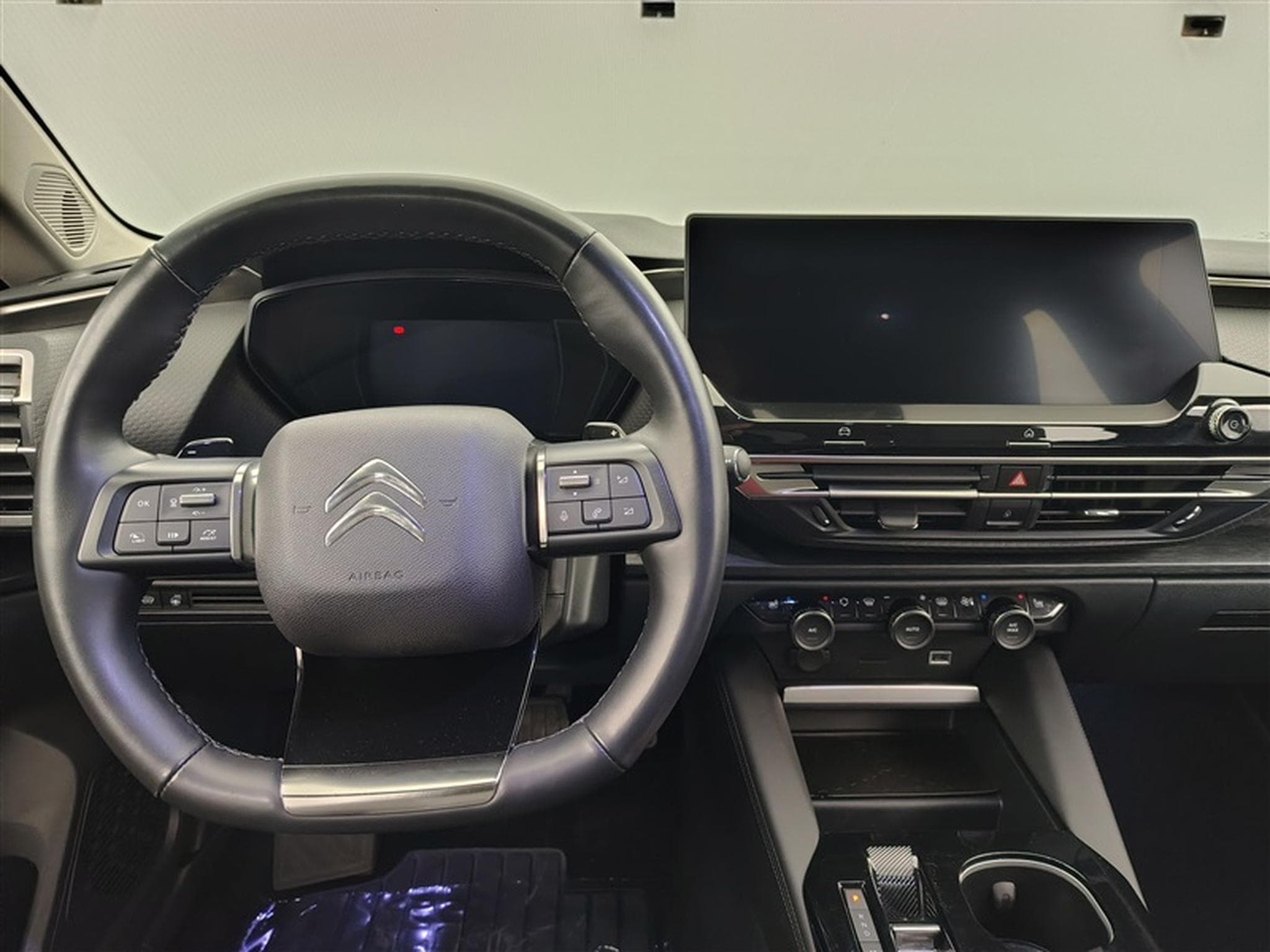 Citroen C5 X 1.2 PureTech 130Cv EAT8 Plus NAVI / CARPLAY / CAMERA (2024) - Photo 9