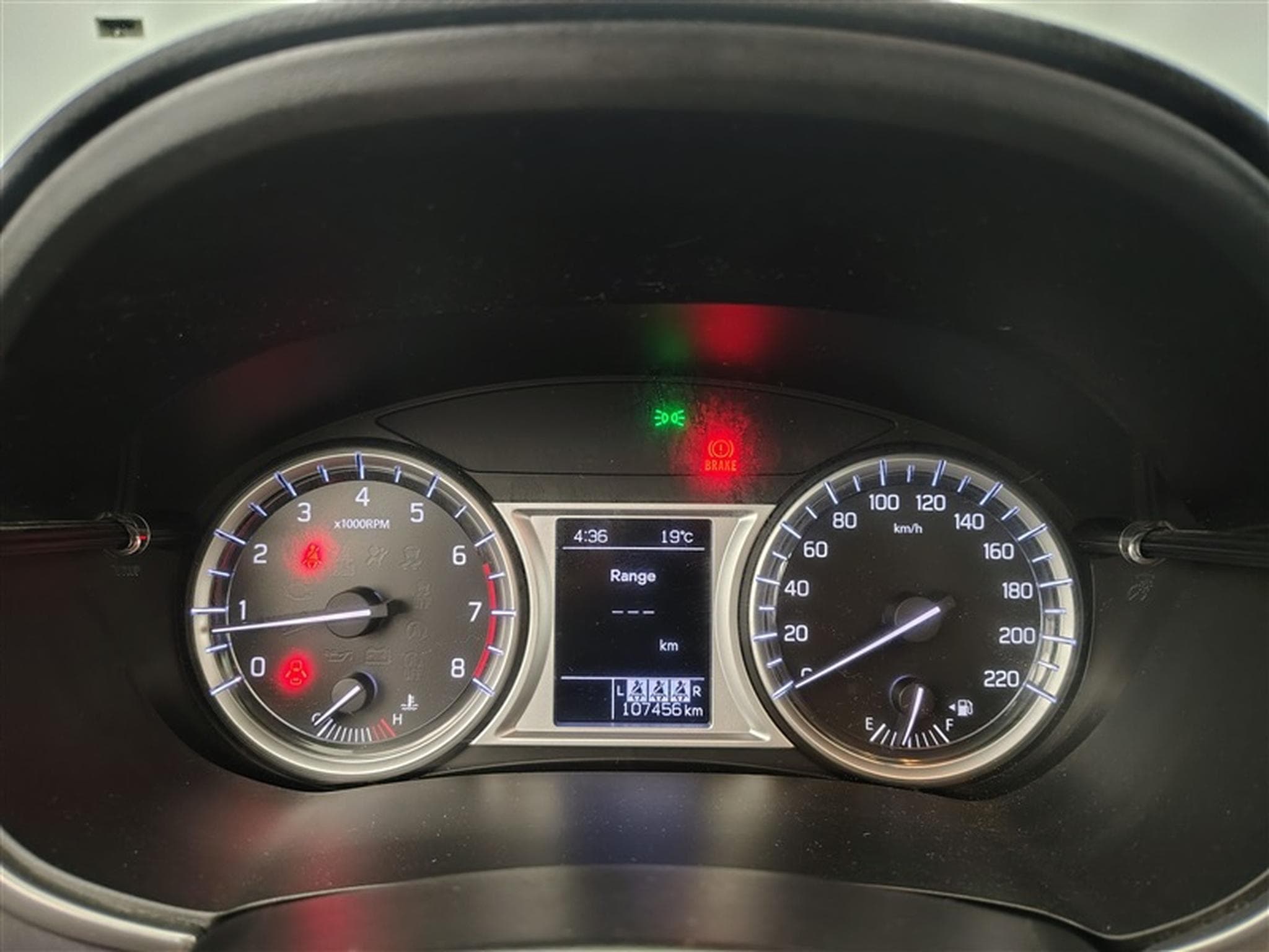 Suzuki Vitara 1.6i 4x4 GL+ (2017) - Photo 10