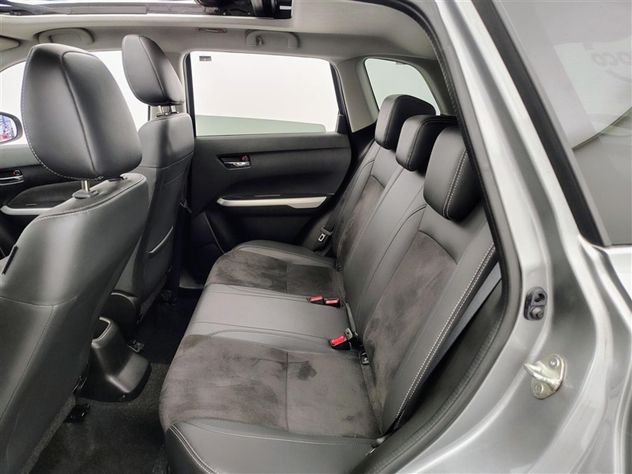 Suzuki Vitara 1.6i 4x4 GL+ (2017) - Photo 13