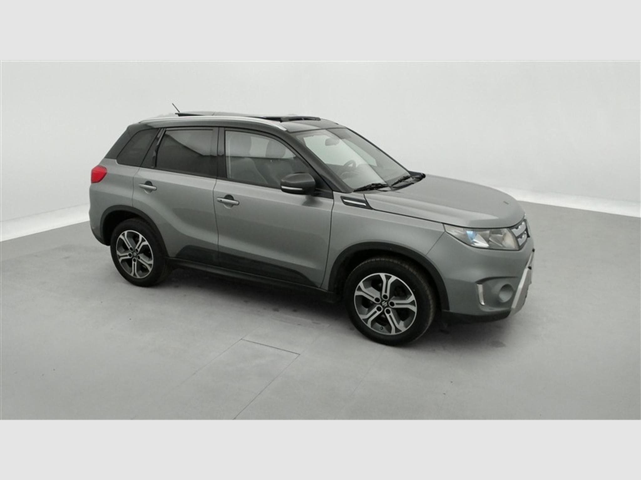 Suzuki Vitara 1.6i 4x4 GL+ (2017) - Photo 23