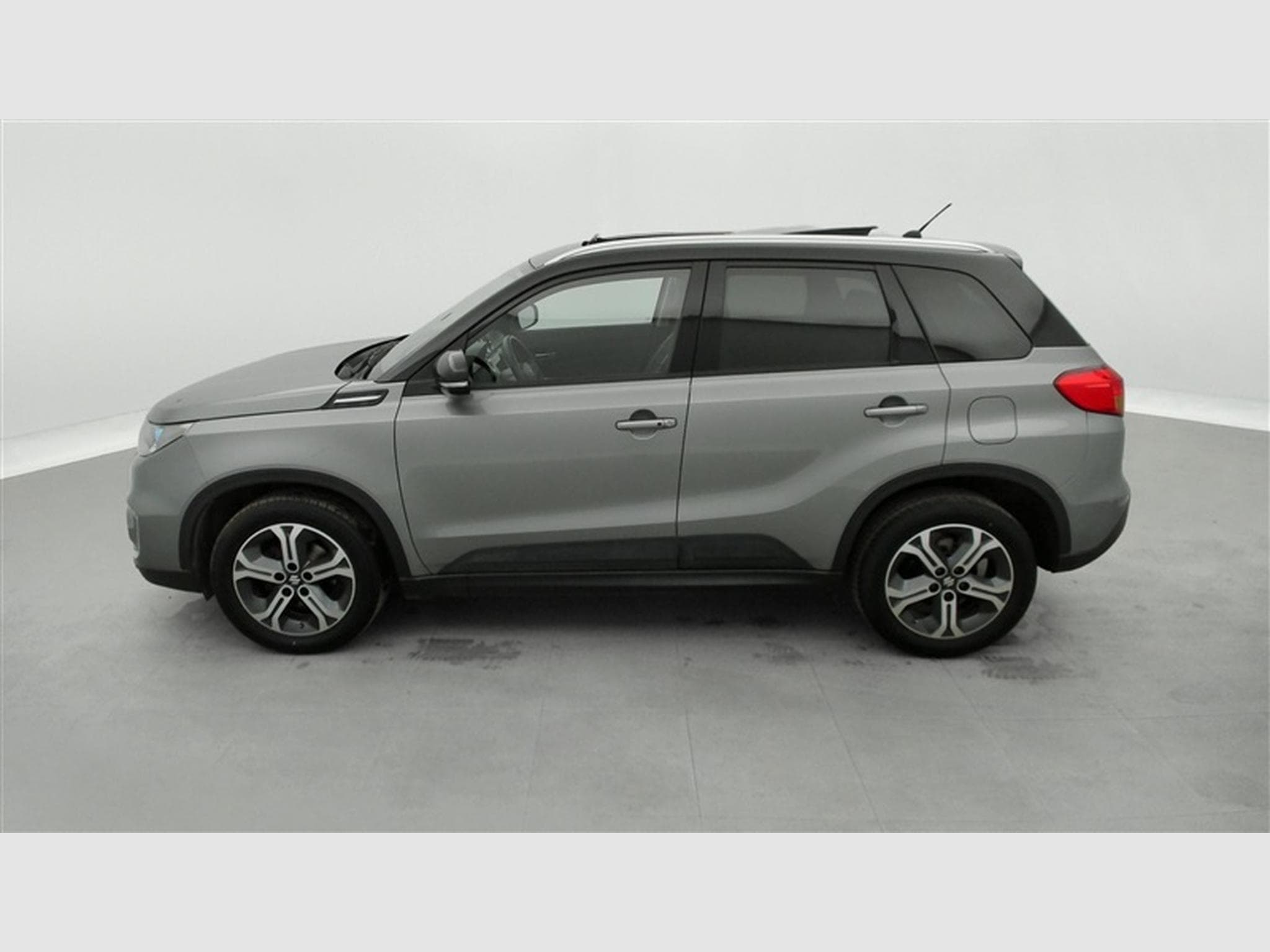 Suzuki Vitara 1.6i 4x4 GL+ (2017) - Photo 3