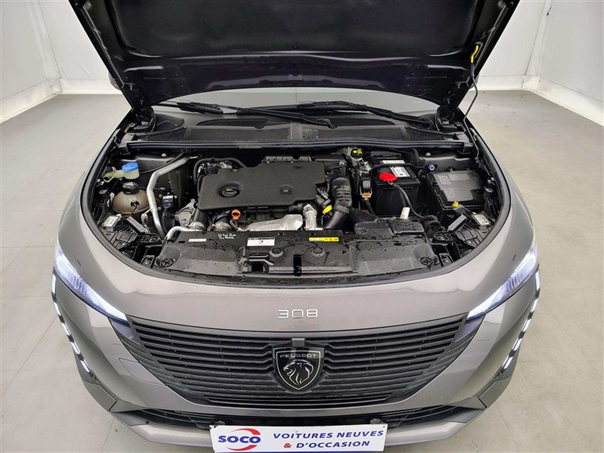Peugeot 308 1.5 BlueHDi Active Pack EAT8 NAVI / FULL LED / CLIM (2023) - Photo 19