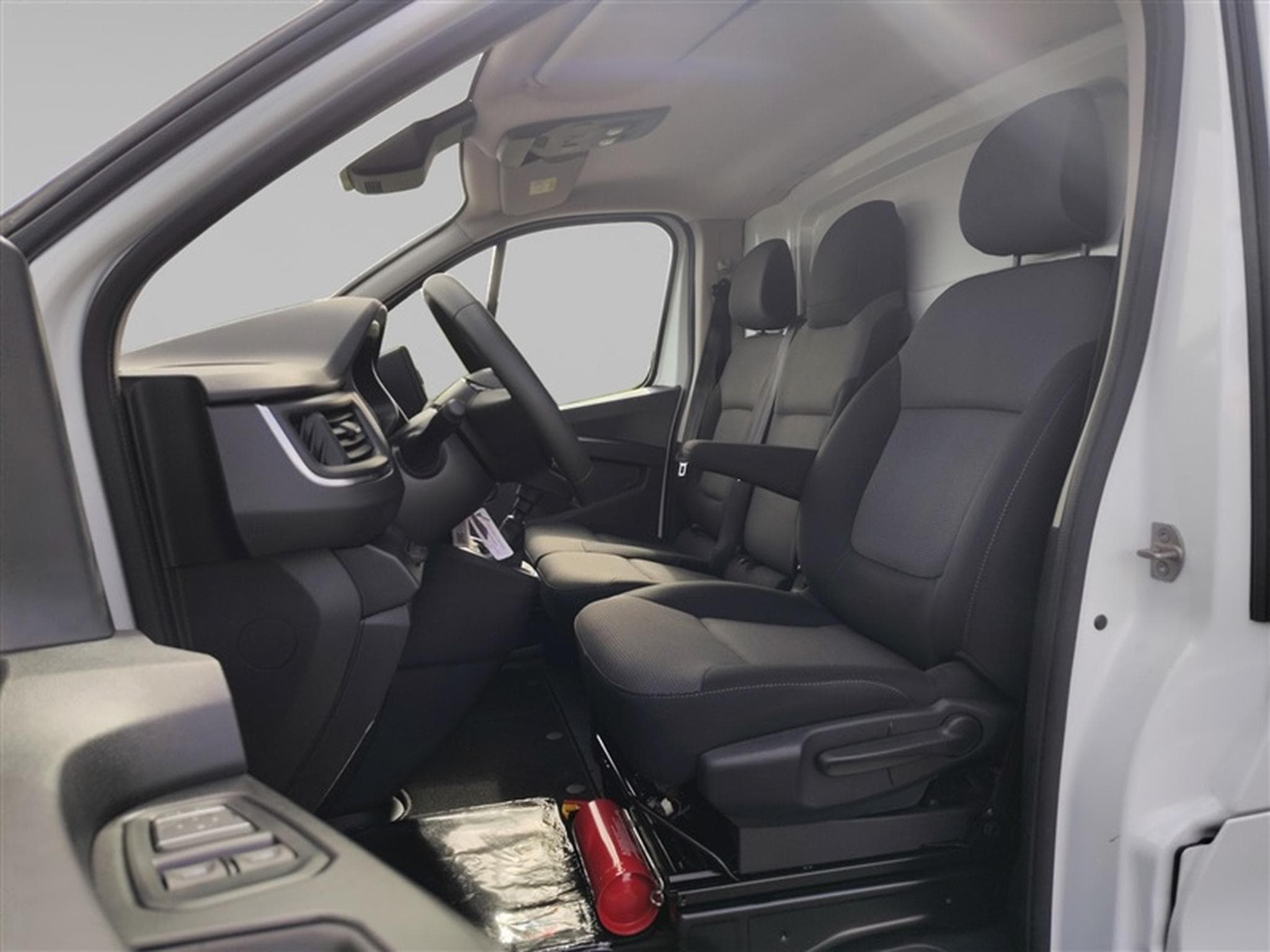 Nissan Primastar 2.0 dCi 30 L2H1 FULL LED / CLIM (2024) - Photo 7