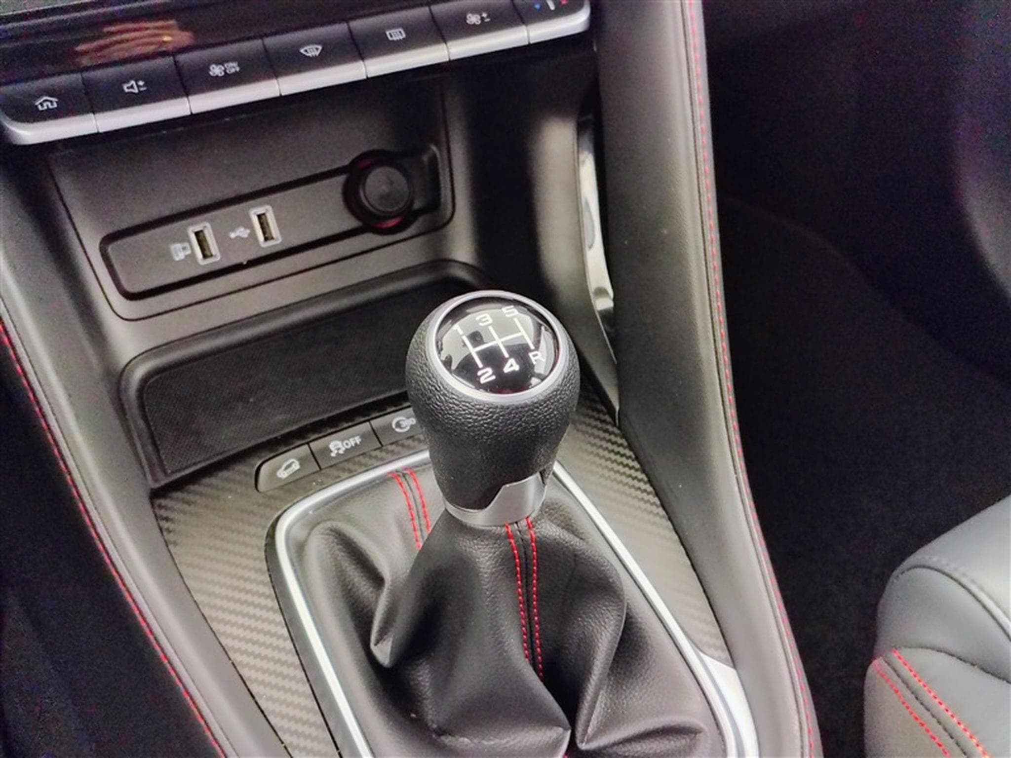 MG ZS 1.5 VTi-Tech Comfort (2024) - Photo 12