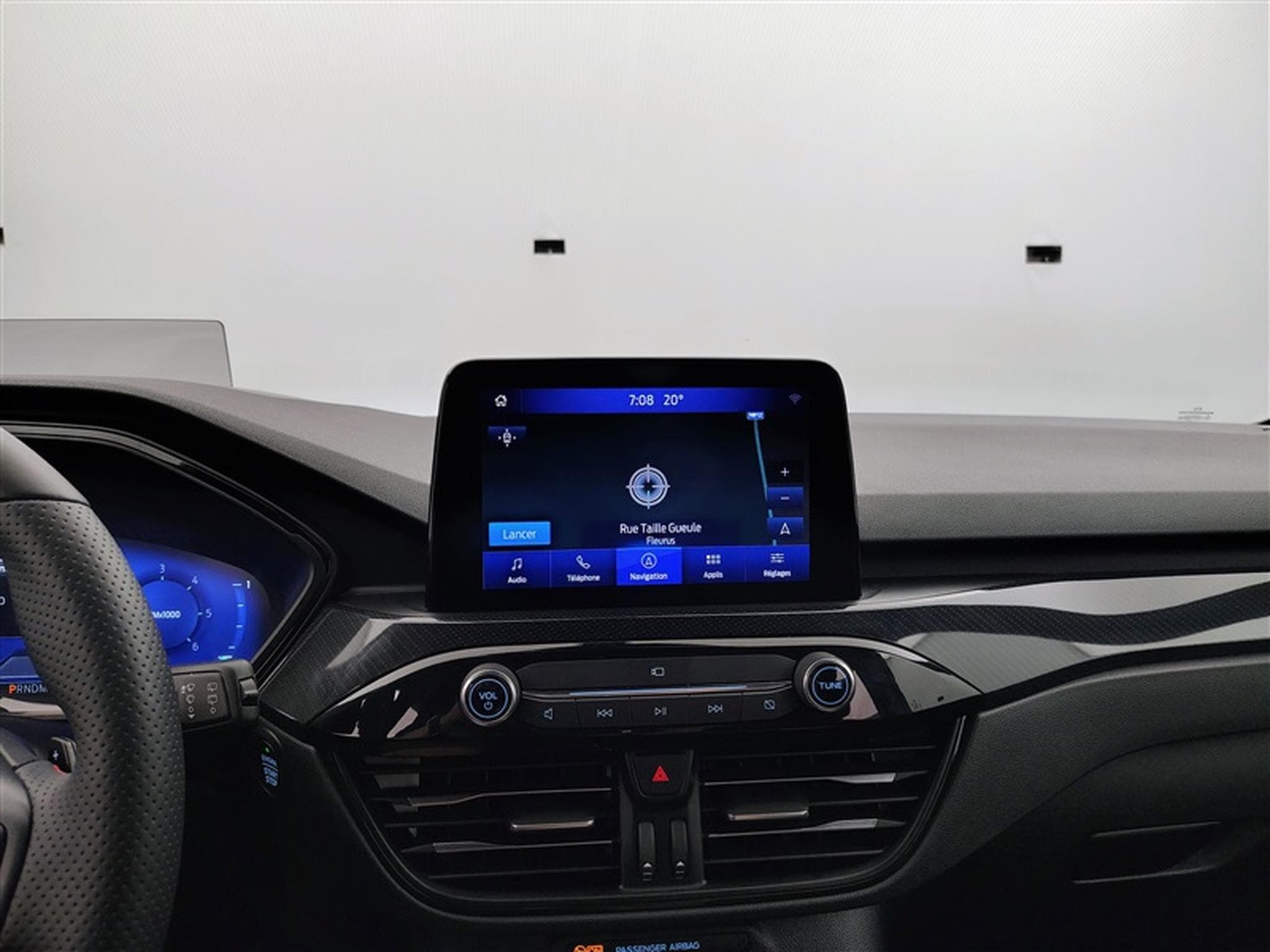 Ford Kuga 2.0 TDCi 120cv PowerShift ST-Line NAVI / FULL LED / CAMERA (2023) - Photo 11