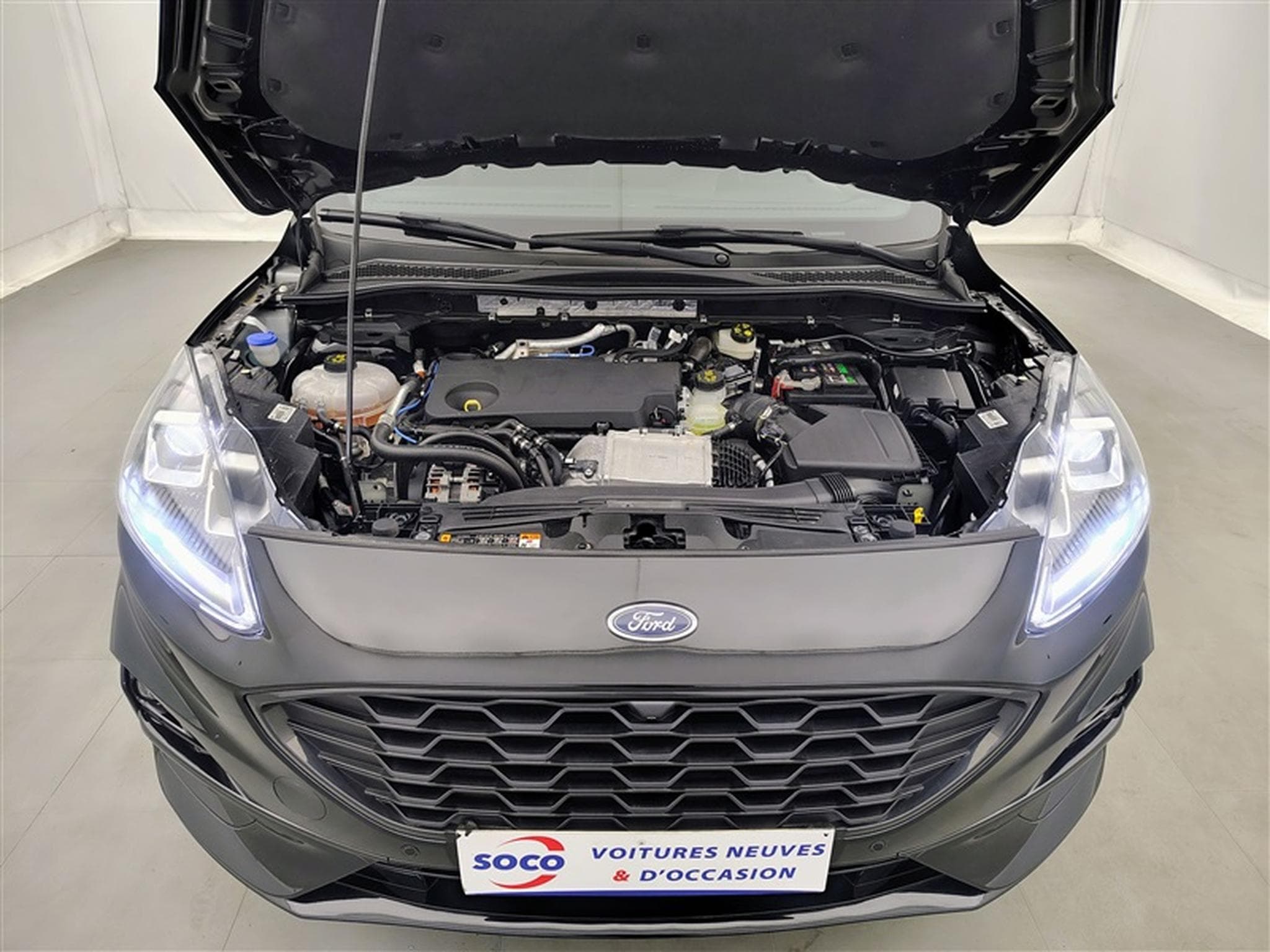 Ford Kuga 2.0 TDCi 120cv PowerShift ST-Line NAVI / FULL LED / CAMERA (2023) - Photo 19