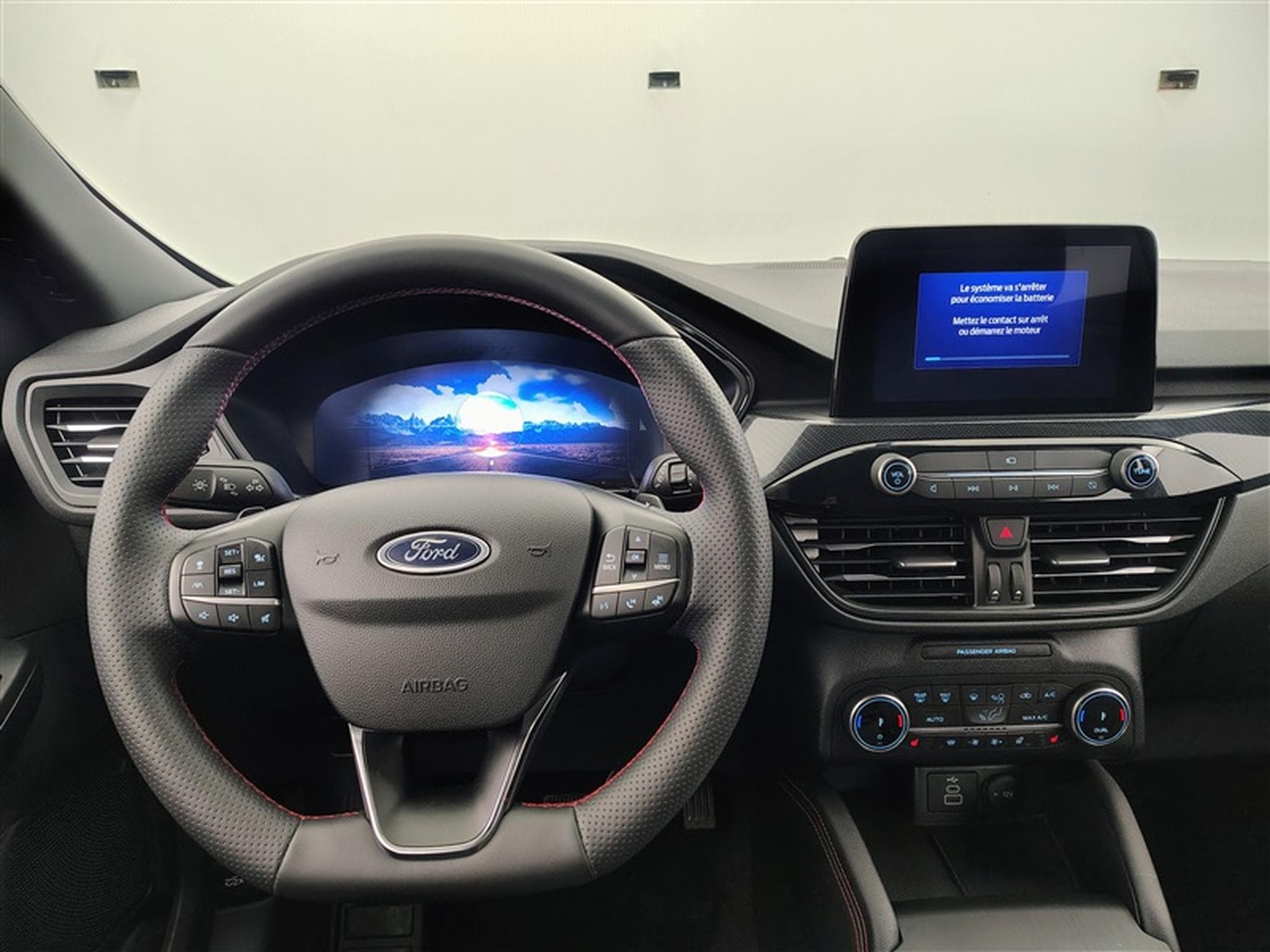 Ford Kuga 2.0 TDCi 120cv PowerShift ST-Line NAVI / FULL LED / CAMERA (2023) - Photo 9