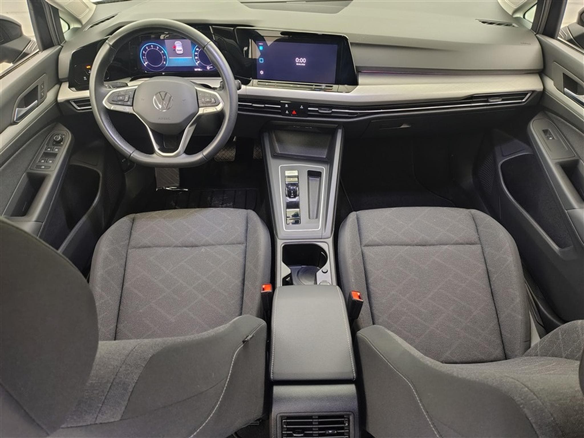 VW Golf 1.0 eTSI Life Business DSG/NAVI/FULL LED/JA16/PDC (2024) - Photo 8