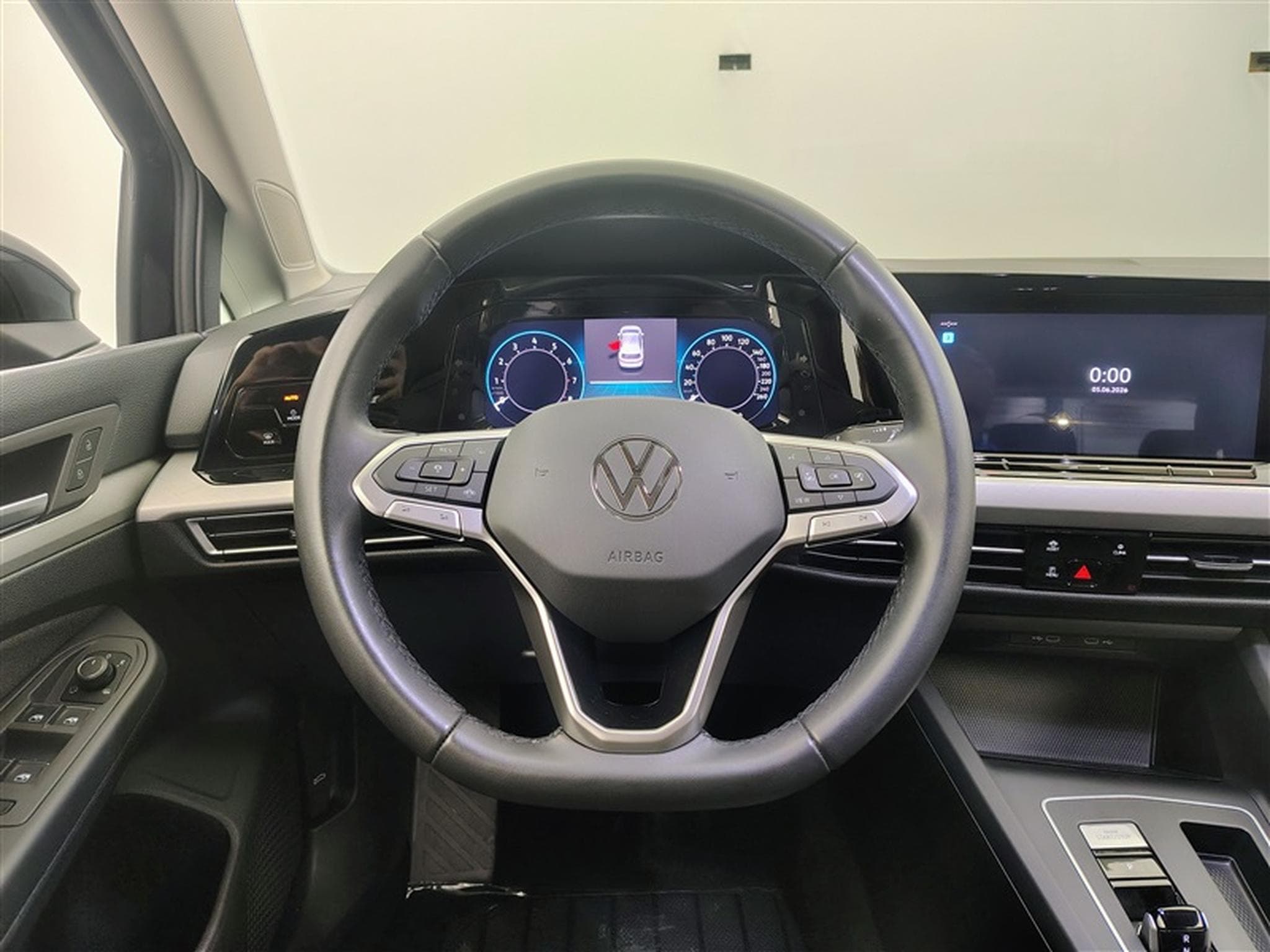 VW Golf 1.0 eTSI Life Business DSG/NAVI/FULL LED/JA16/PDC (2024) - Photo 9