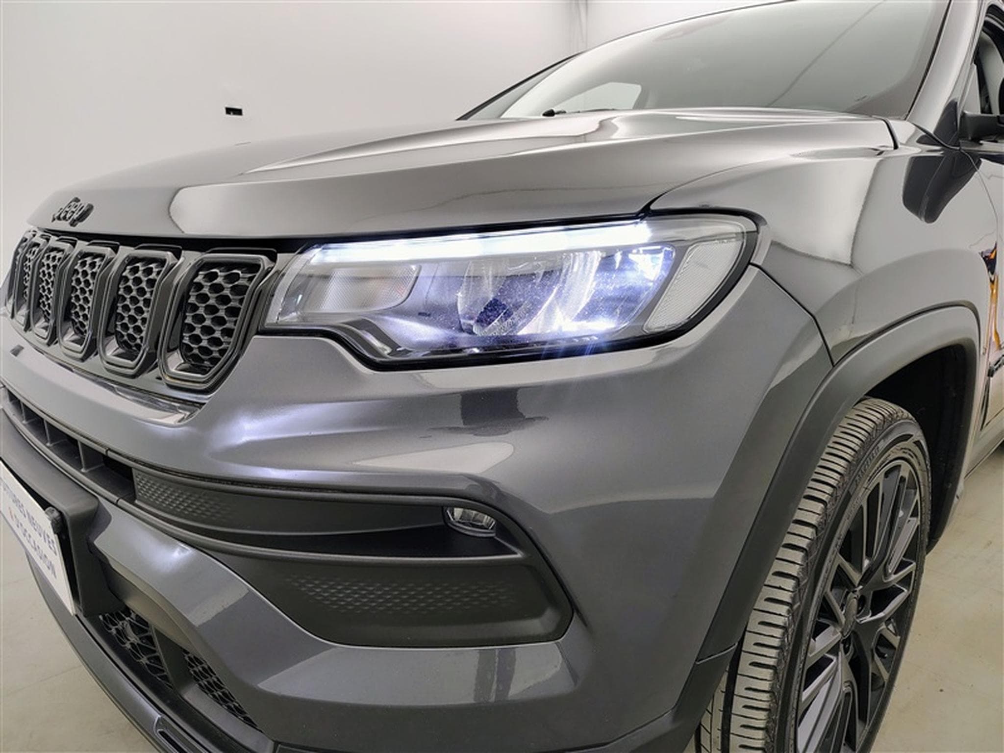 Jeep Compass 1.5 T4 e-Hybrid Nigth Eagle  CUIR / NAVI / FULL LED (2023) - Photo 15