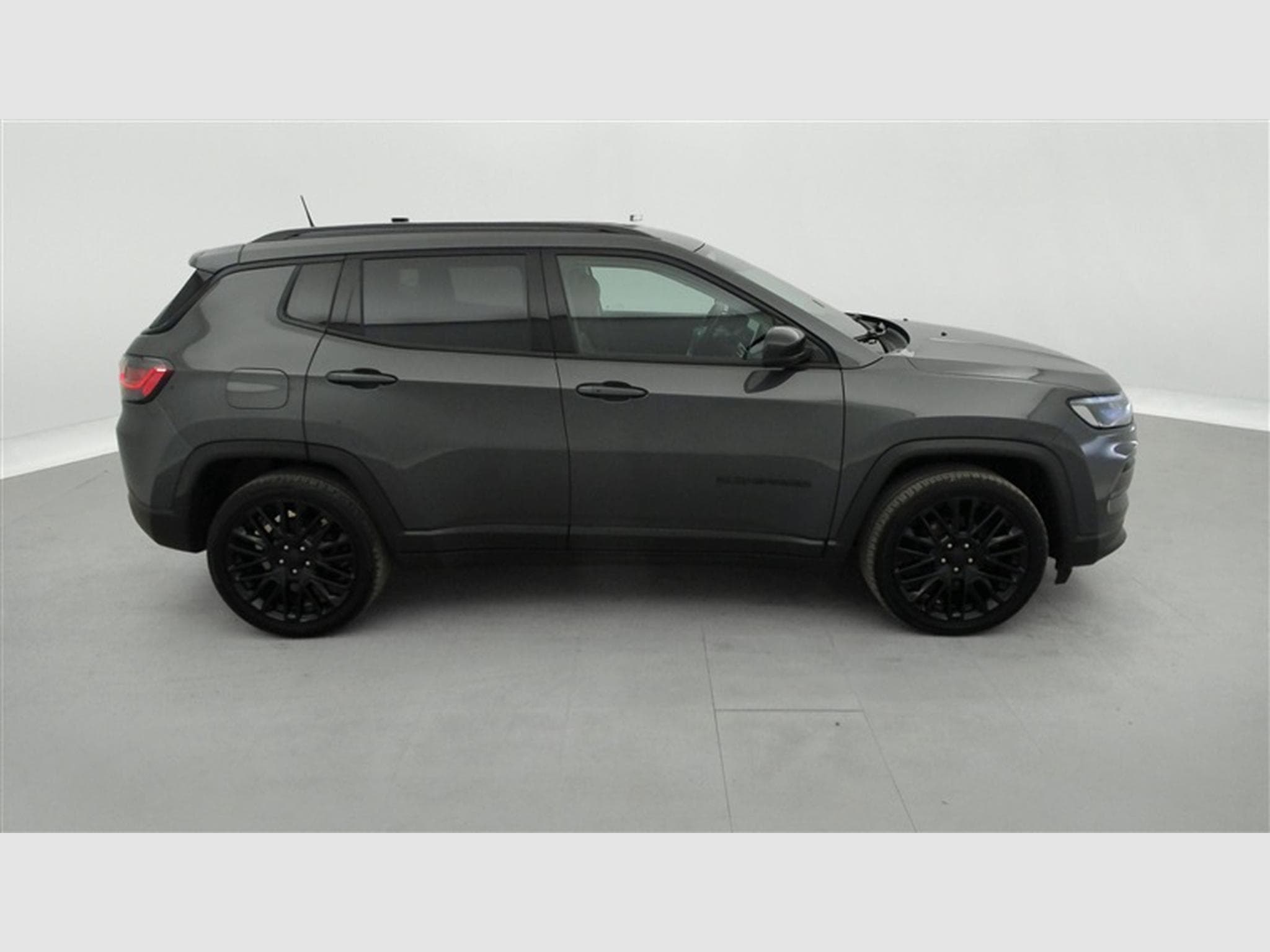 Jeep Compass 1.5 T4 e-Hybrid Nigth Eagle  CUIR / NAVI / FULL LED (2023) - Photo 24
