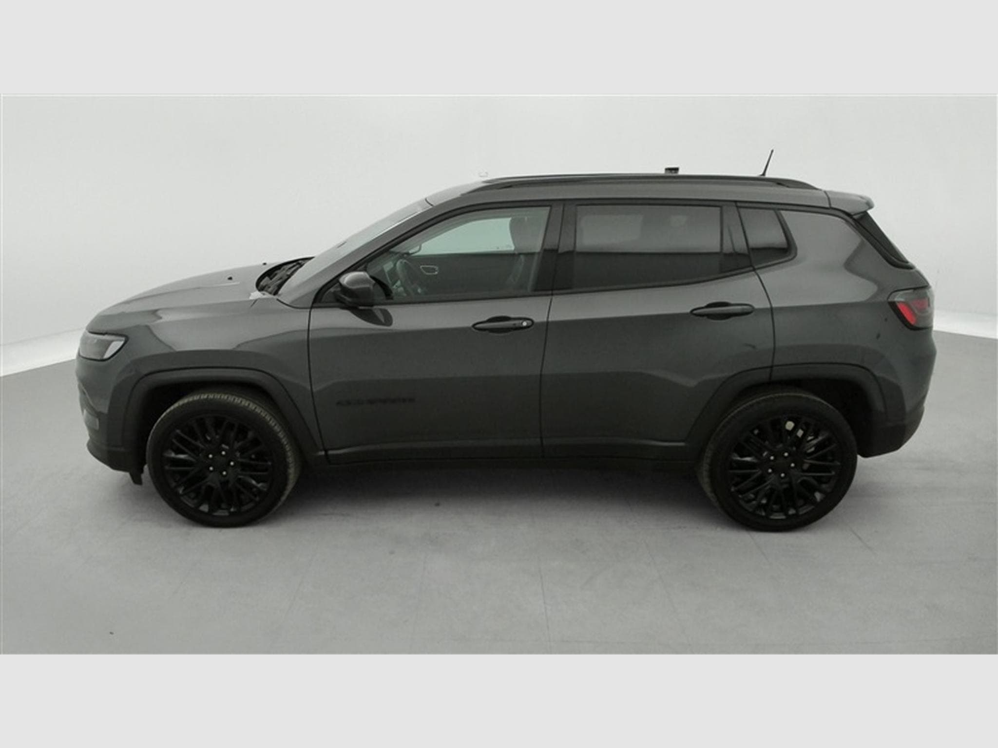Jeep Compass 1.5 T4 e-Hybrid Nigth Eagle  CUIR / NAVI / FULL LED (2023) - Photo 3