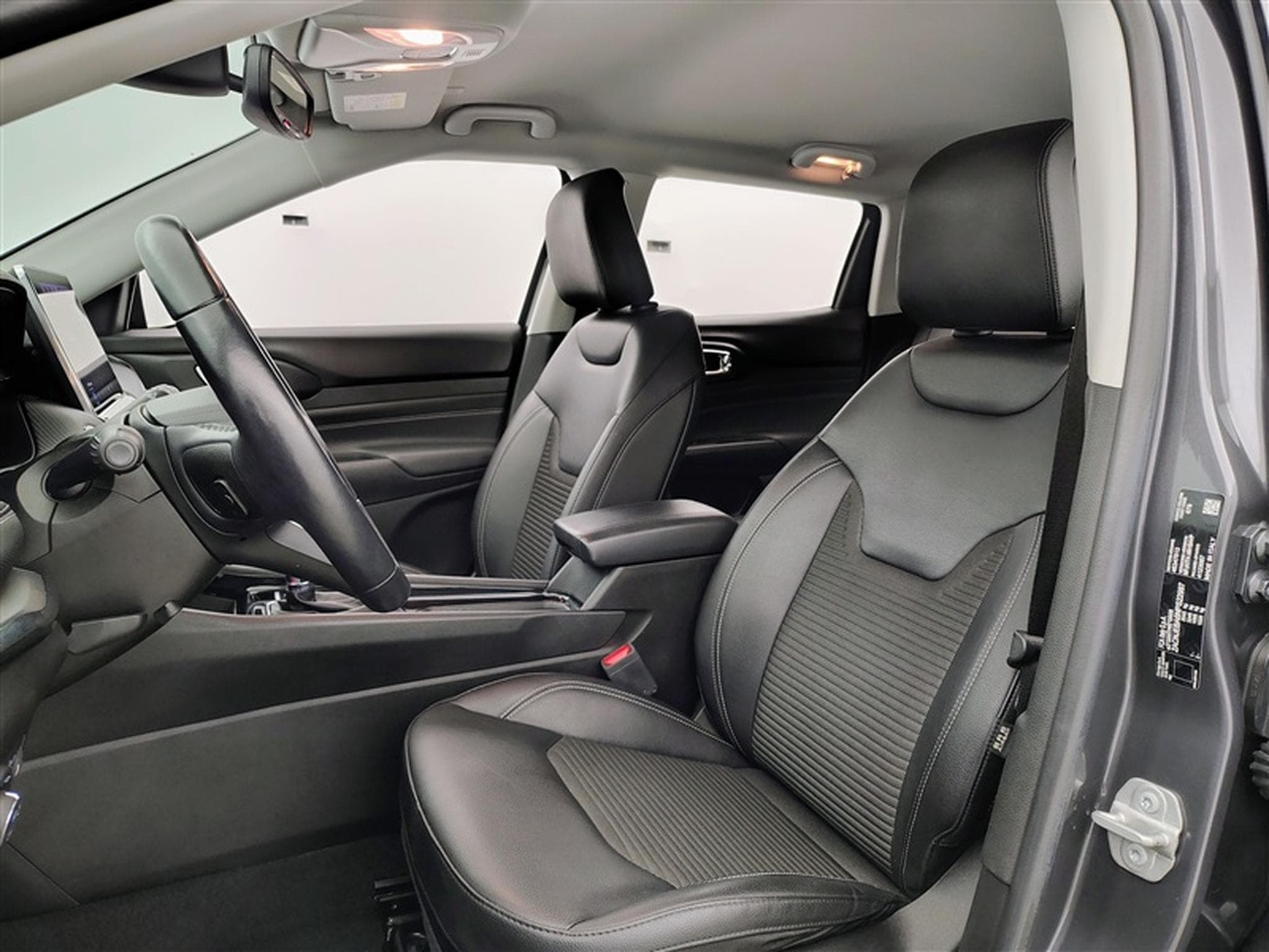 Jeep Compass 1.5 T4 e-Hybrid Nigth Eagle  CUIR / NAVI / FULL LED (2023) - Photo 7