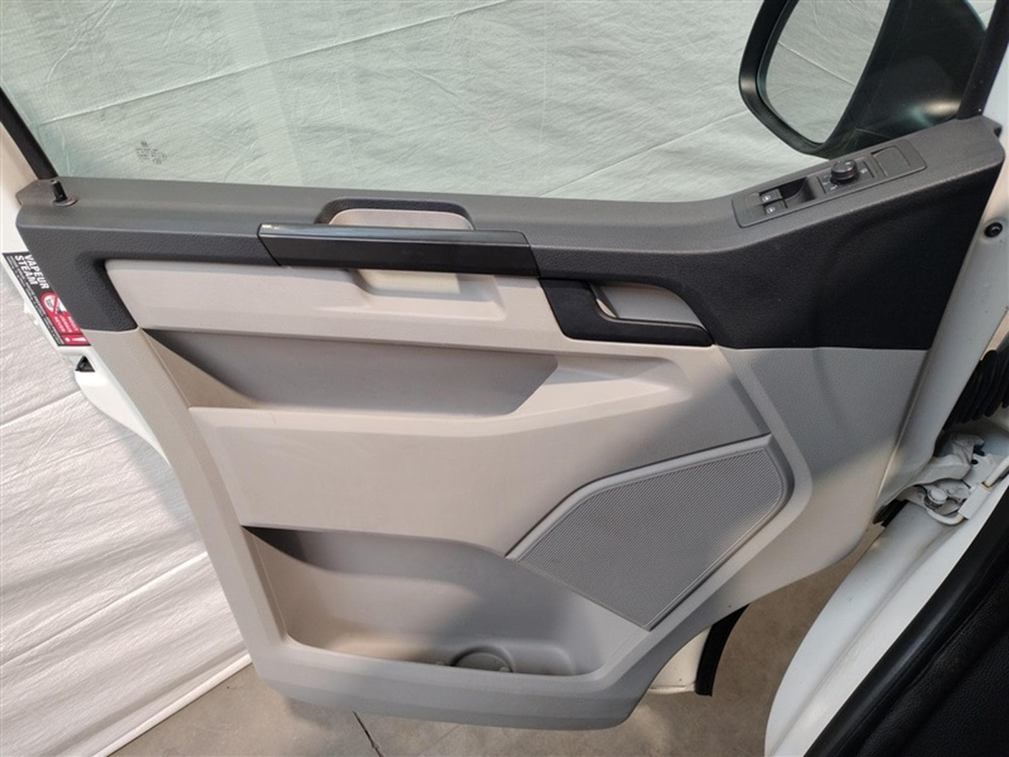 VW T6.1 2.0 TDi SCR 3PL/CUIR/CARPLAY/PDC/AMENAG INT (2020) - Photo 16