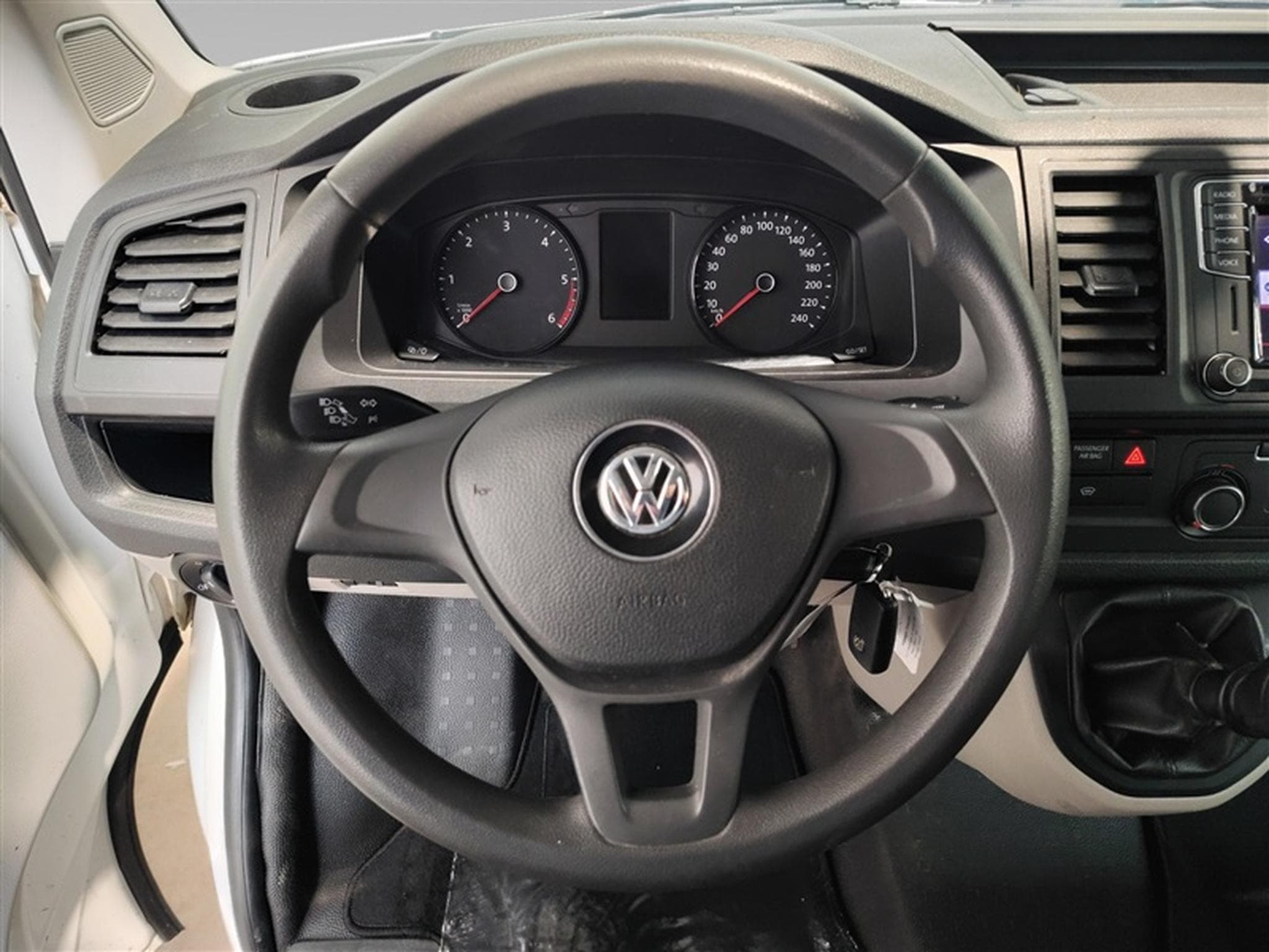 VW T6.1 2.0 TDi SCR 3PL/CUIR/CARPLAY/PDC/AMENAG INT (2020) - Photo 9