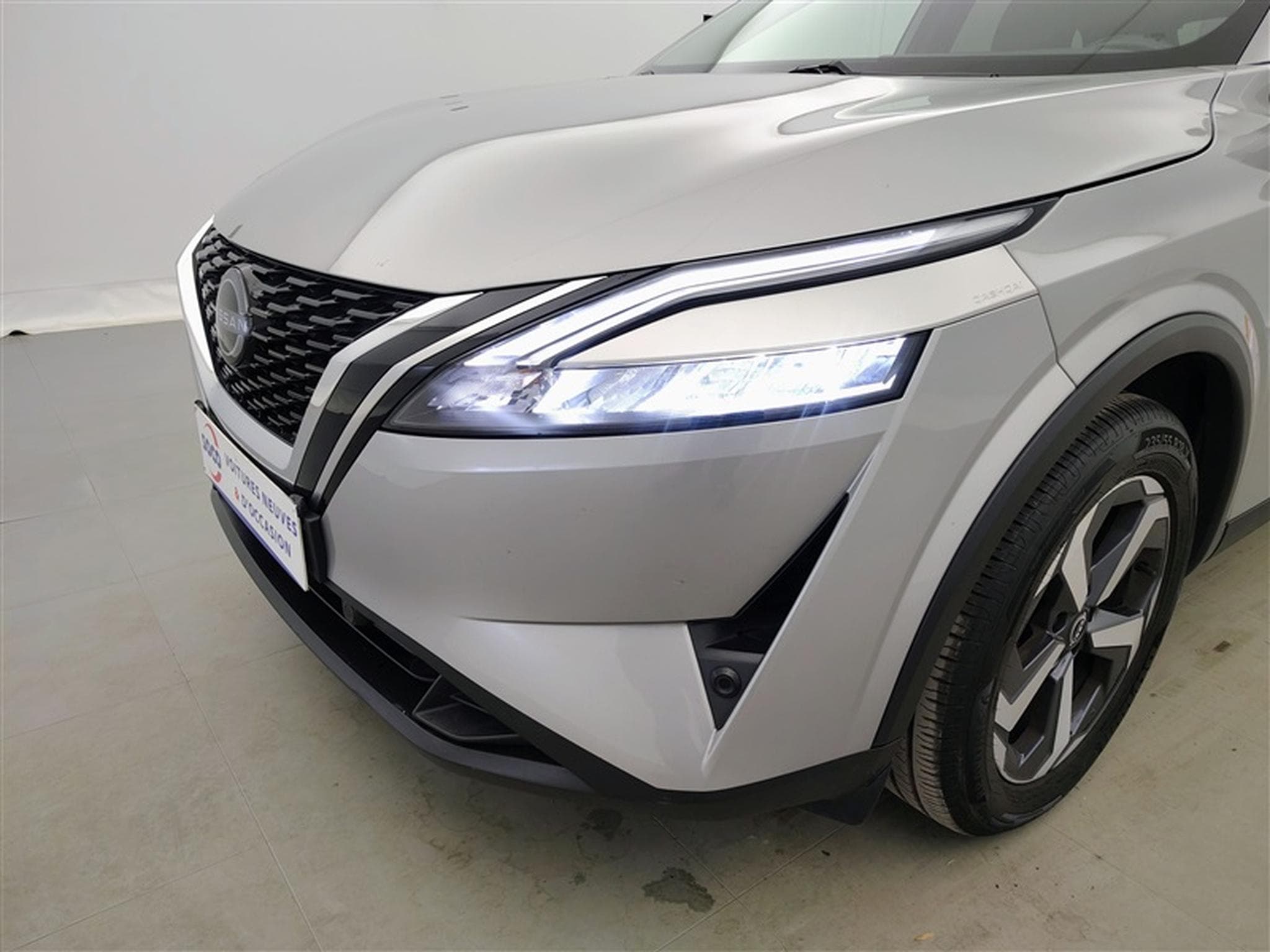 Nissan Qashqai 1.3 DIG-T MHEV N-Connecta NAVI / CLIM / FULL LED (2023) - Foto 15