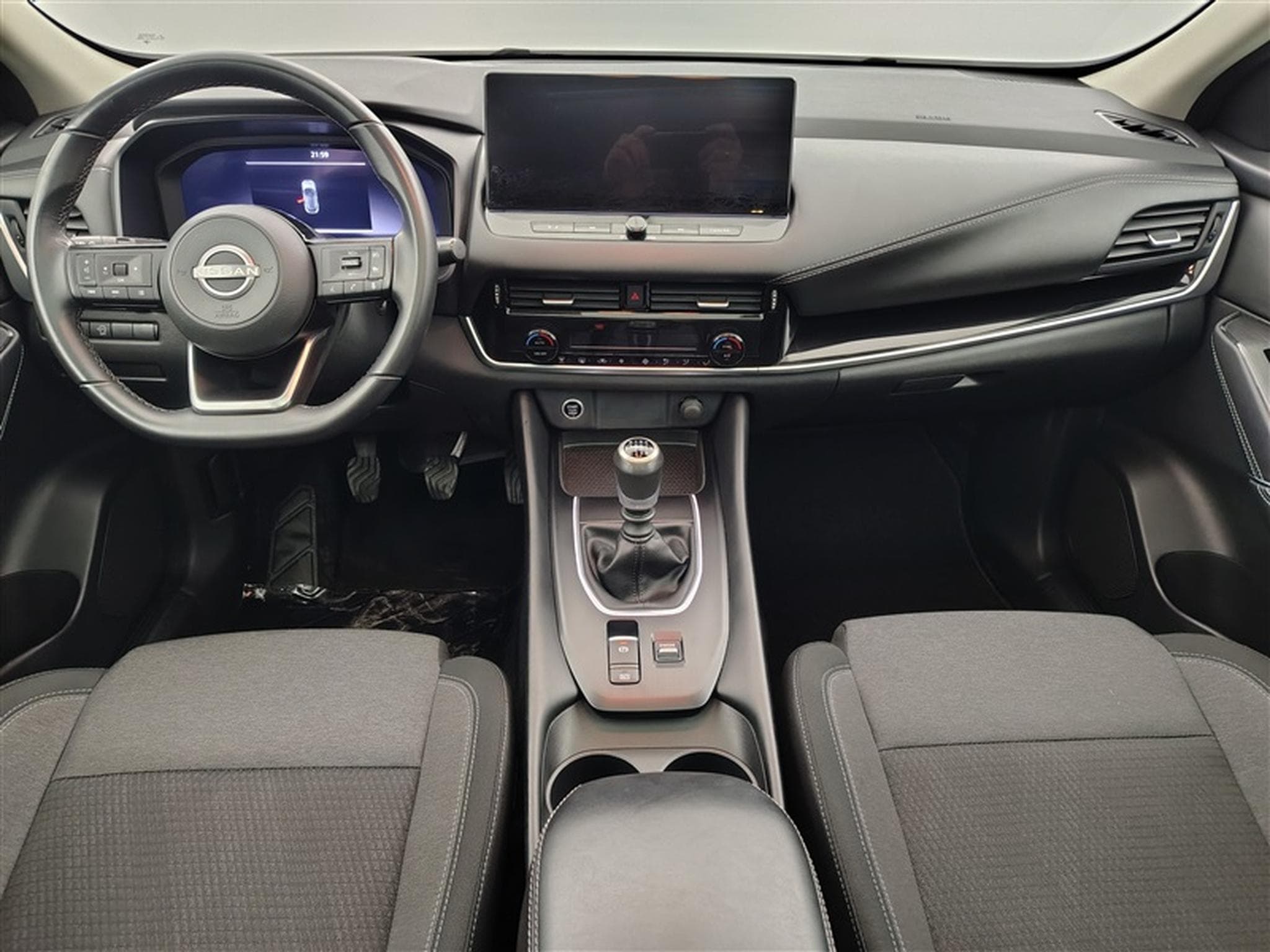 Nissan Qashqai 1.3 DIG-T MHEV N-Connecta NAVI / CLIM / FULL LED (2023) - Foto 8
