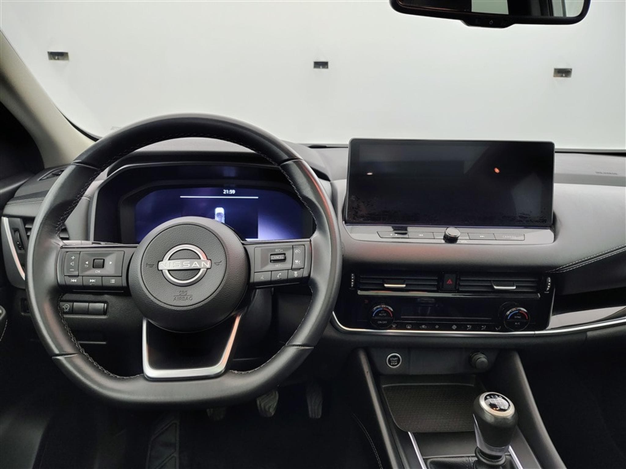 Nissan Qashqai 1.3 DIG-T MHEV N-Connecta NAVI / CLIM / FULL LED (2023) - Foto 9