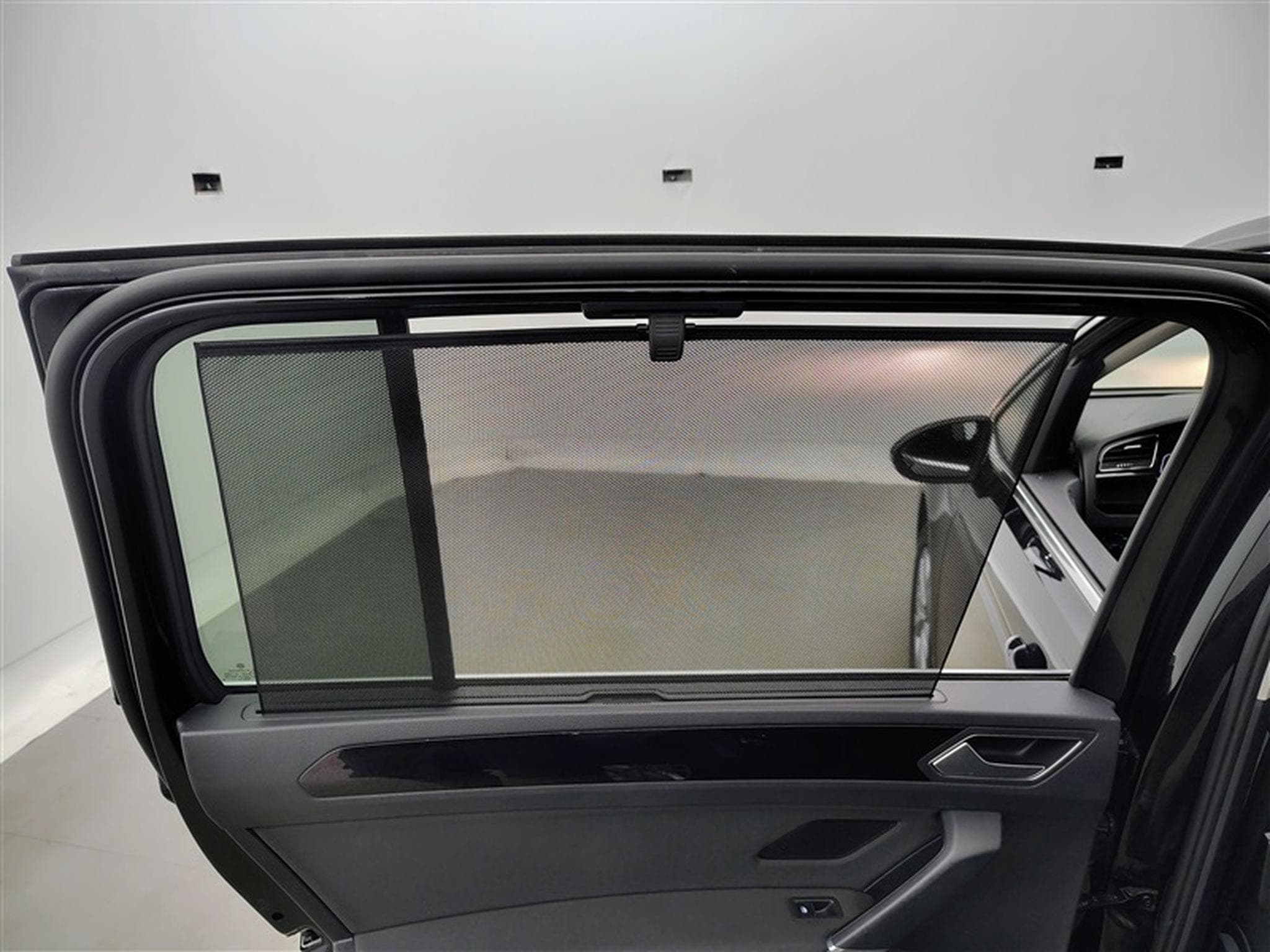 VW Touran 2.0 TDi Business DSG/7PL/NAVI/JA/PDC (2023) - Foto 19