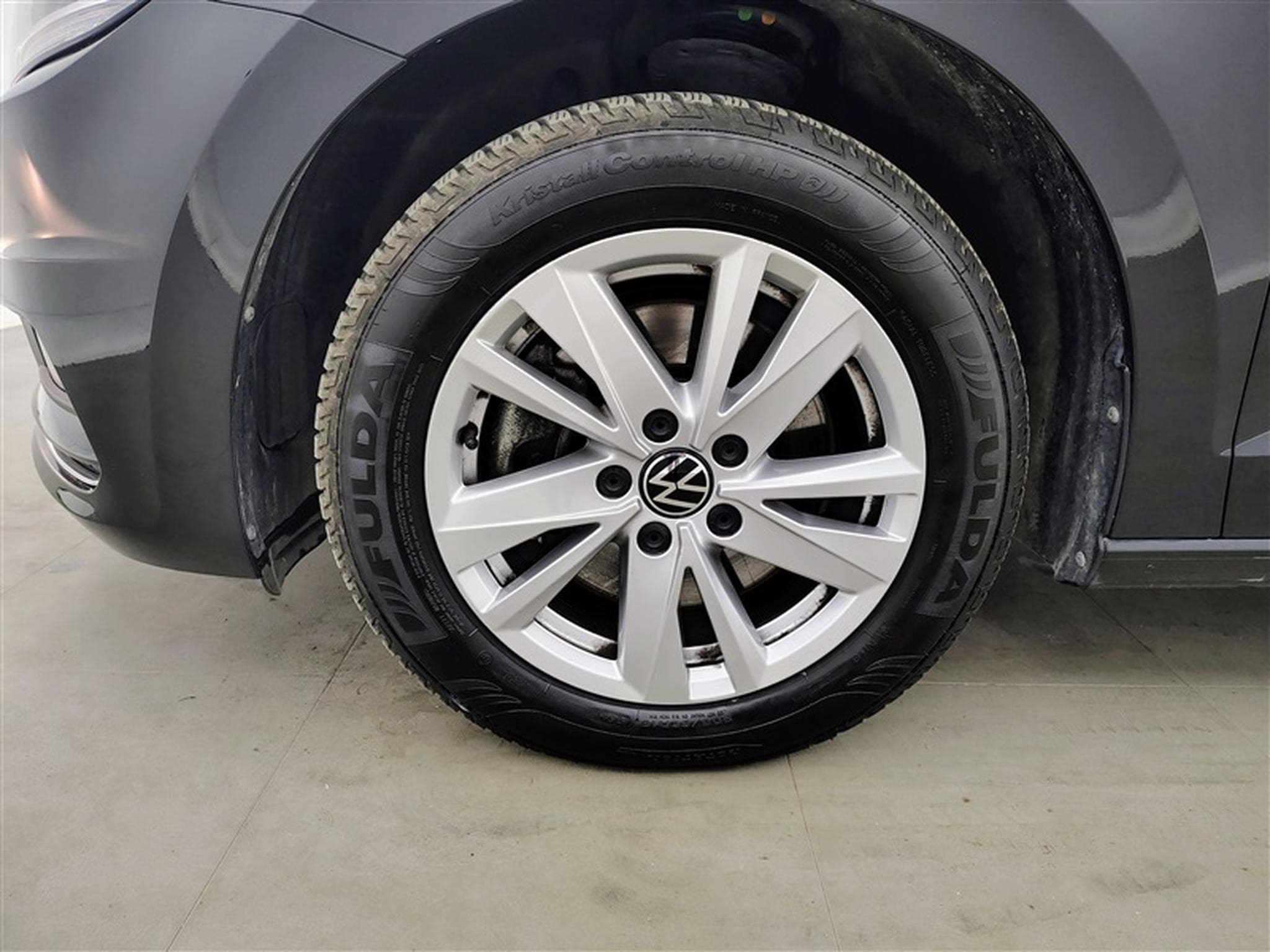 VW Touran 2.0 TDi Business DSG/7PL/NAVI/JA/PDC (2023) - Foto 6
