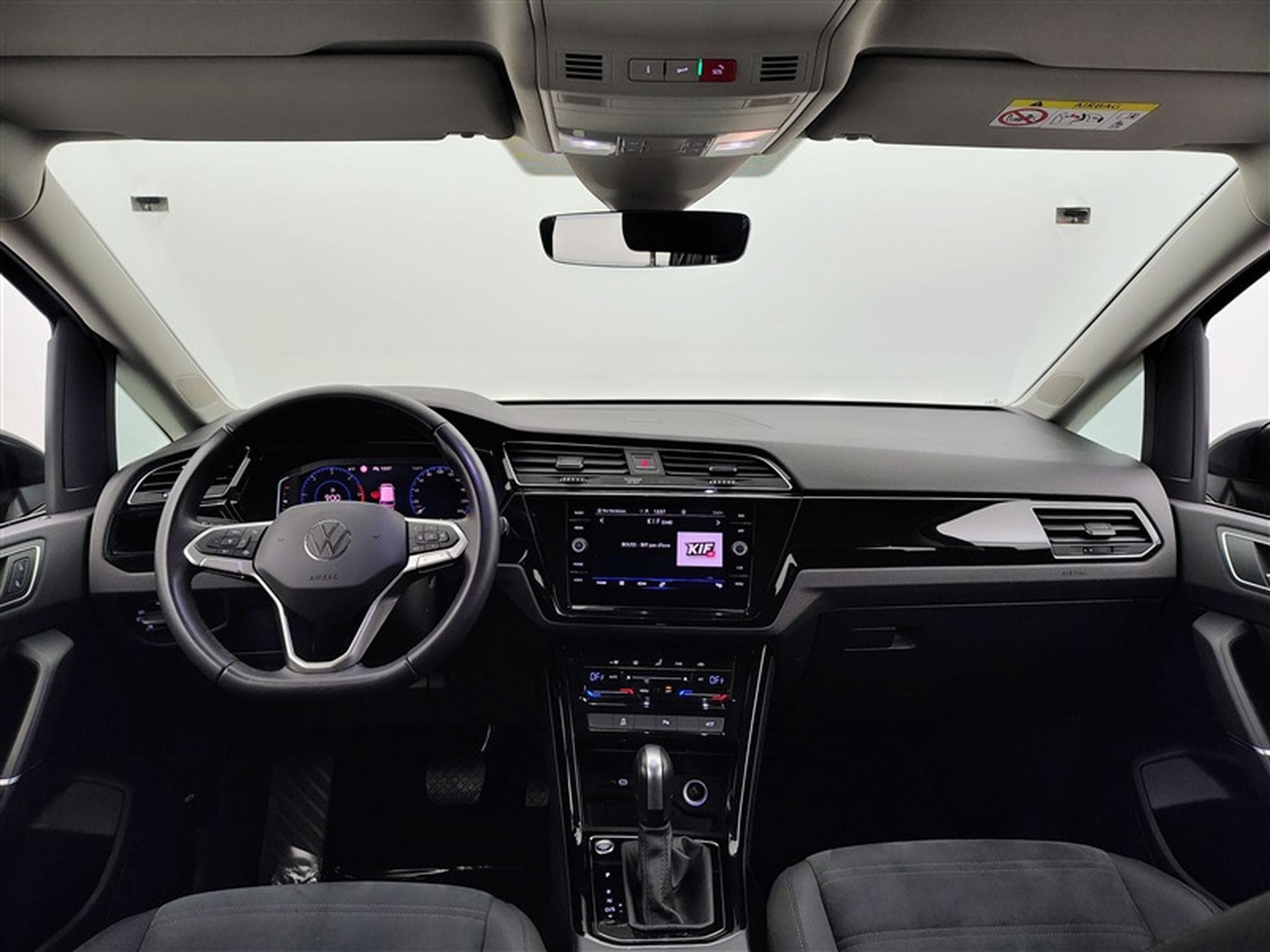 VW Touran 2.0 TDi Business DSG/7PL/NAVI/JA/PDC (2023) - Foto 8