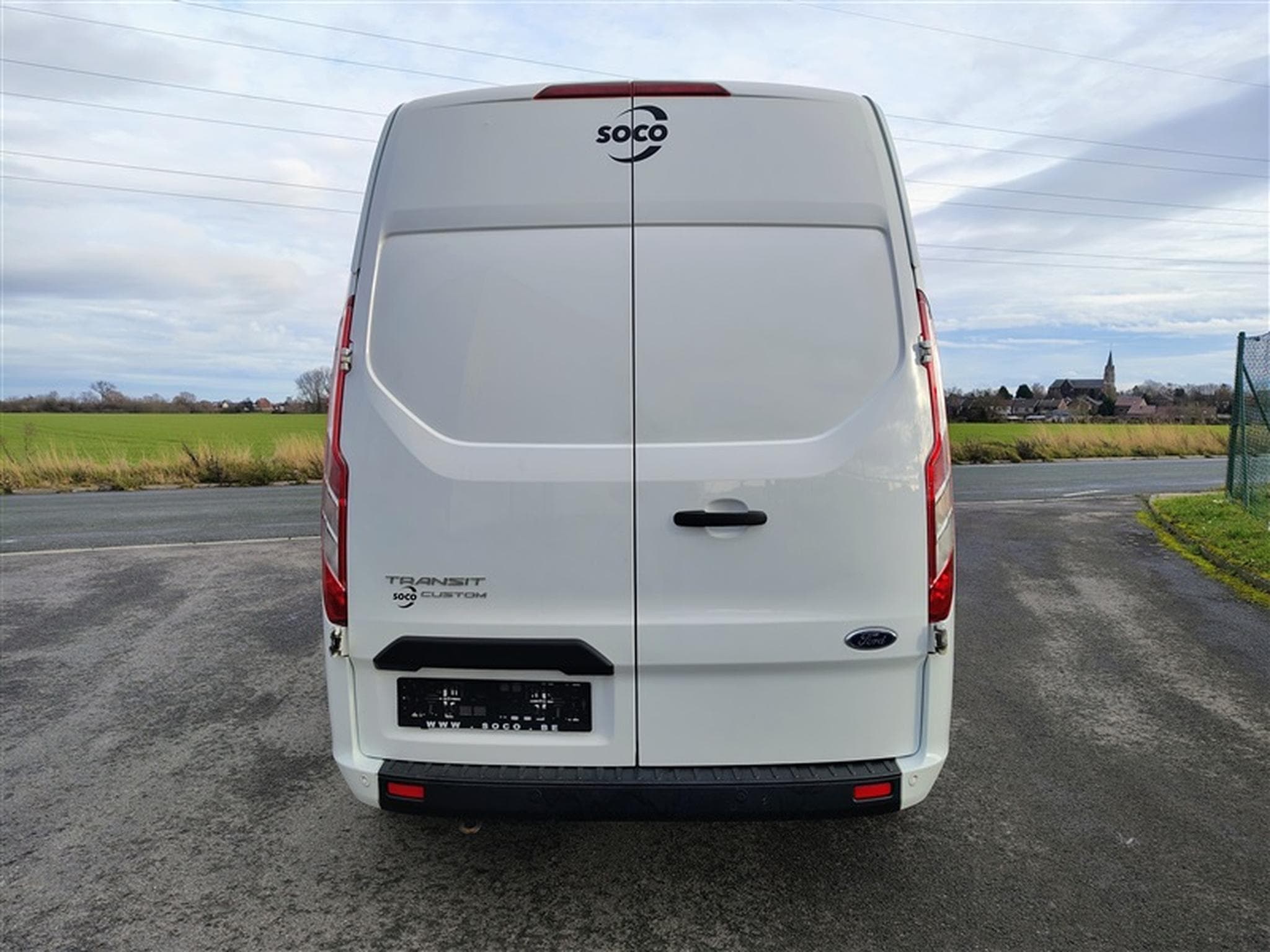 Ford Transit 2.0 TDCi L1H2 CLIM / TEL (2019) - Foto 5
