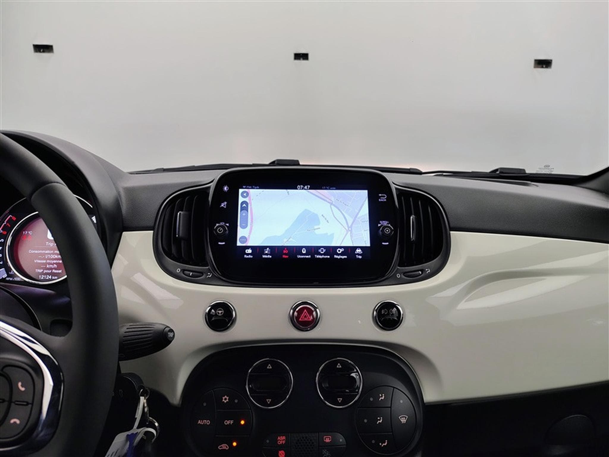 Fiat 500 1.0i MHEV Dolcevita (2024) - Foto 11